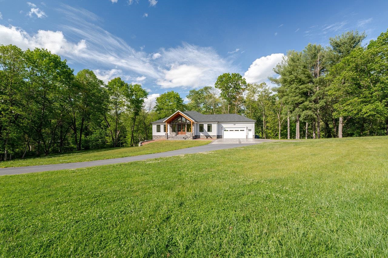 10 SAMUEL BEARS RD, WEYERS CAVE, Virginia 24486, 6 Bedrooms Bedrooms, ,4 BathroomsBathrooms,Residential,10 SAMUEL BEARS RD,664316 MLS # 664316