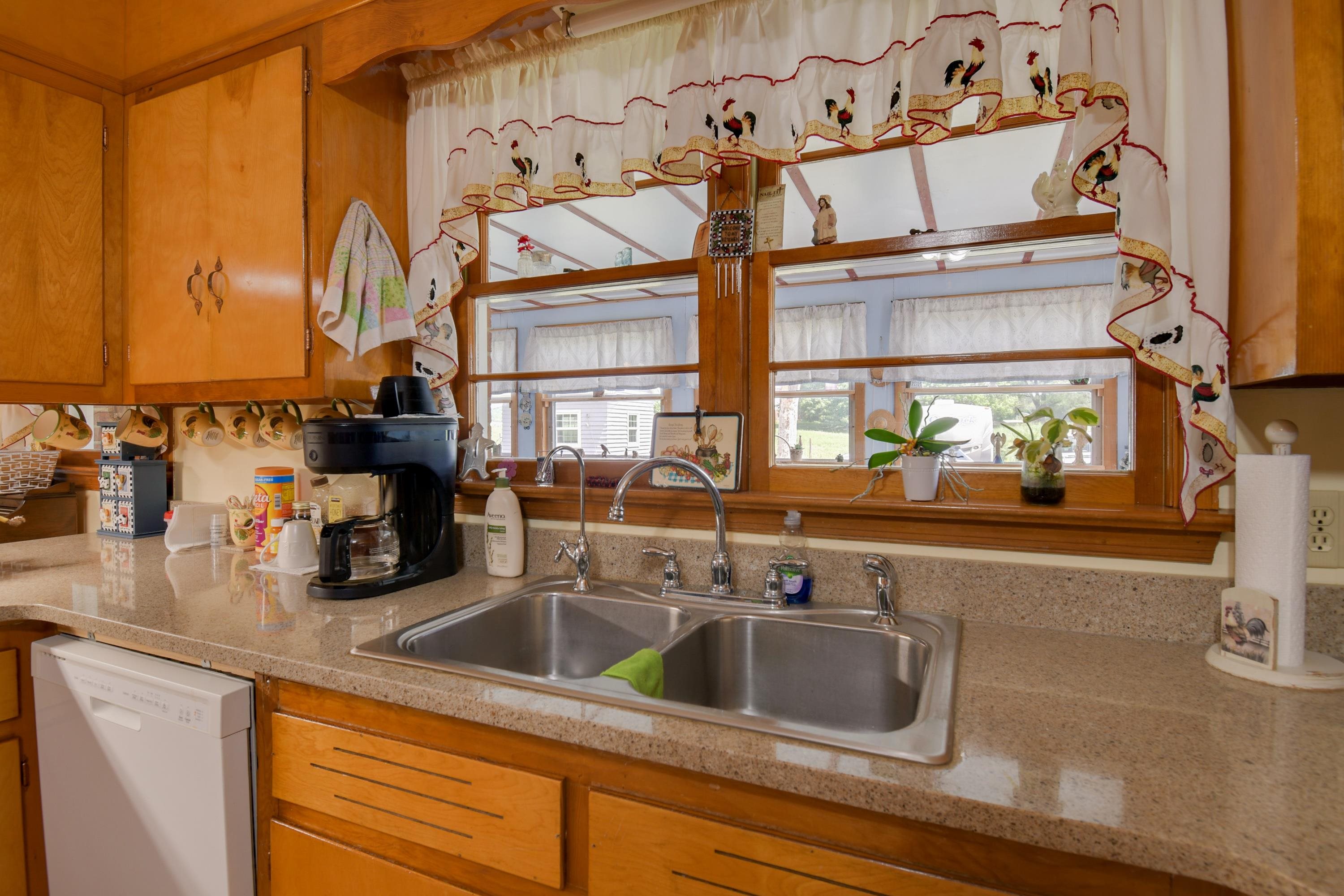 7543 RIVER HILL LN, WEYERS CAVE, Virginia 24486, 3 Bedrooms Bedrooms, ,2 BathroomsBathrooms,Residential,7543 RIVER HILL LN,664320 MLS # 664320