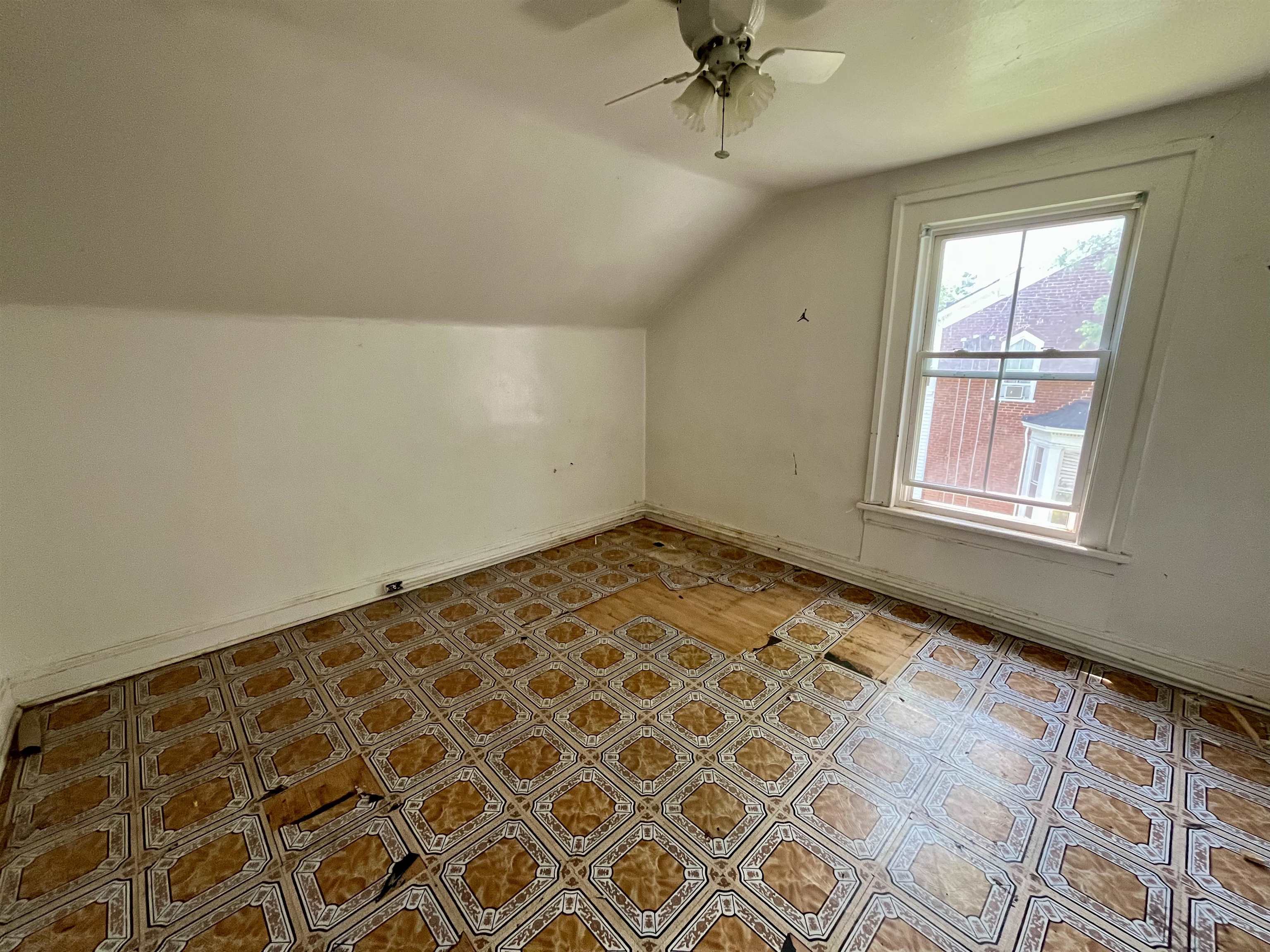 500 RIDGE ST, CHARLOTTESVILLE, Virginia 22902, 5 Bedrooms Bedrooms, ,3 BathroomsBathrooms,Residential,500 RIDGE ST,664321 MLS # 664321