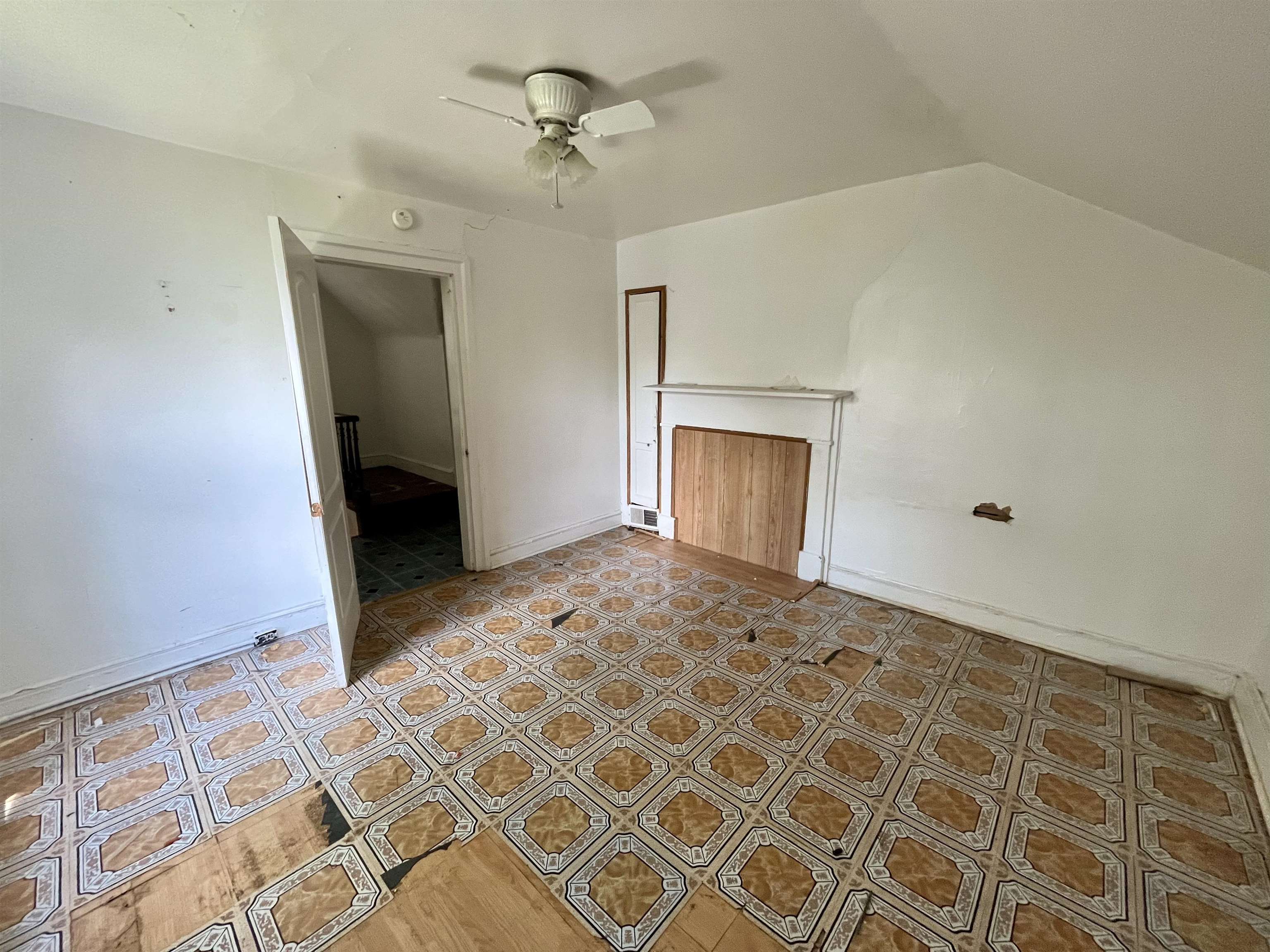 500 RIDGE ST, CHARLOTTESVILLE, Virginia 22902, 5 Bedrooms Bedrooms, ,3 BathroomsBathrooms,Residential,500 RIDGE ST,664321 MLS # 664321