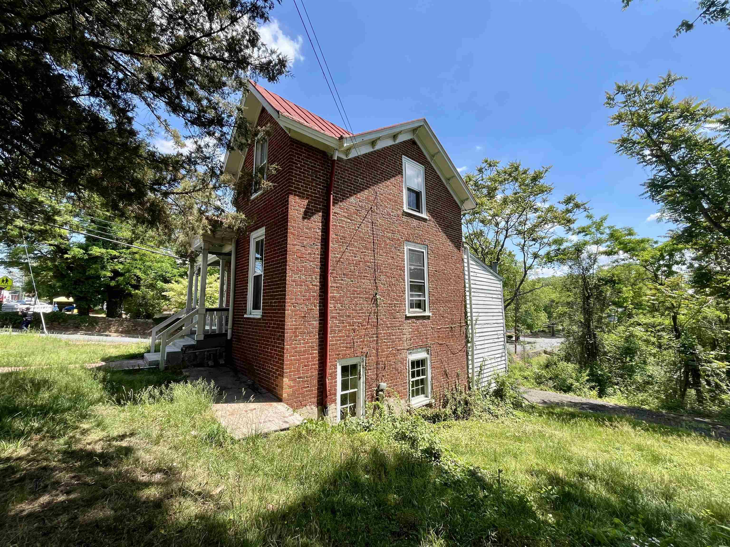 500 RIDGE ST, CHARLOTTESVILLE, Virginia 22902, 5 Bedrooms Bedrooms, ,3 BathroomsBathrooms,Residential,500 RIDGE ST,664321 MLS # 664321
