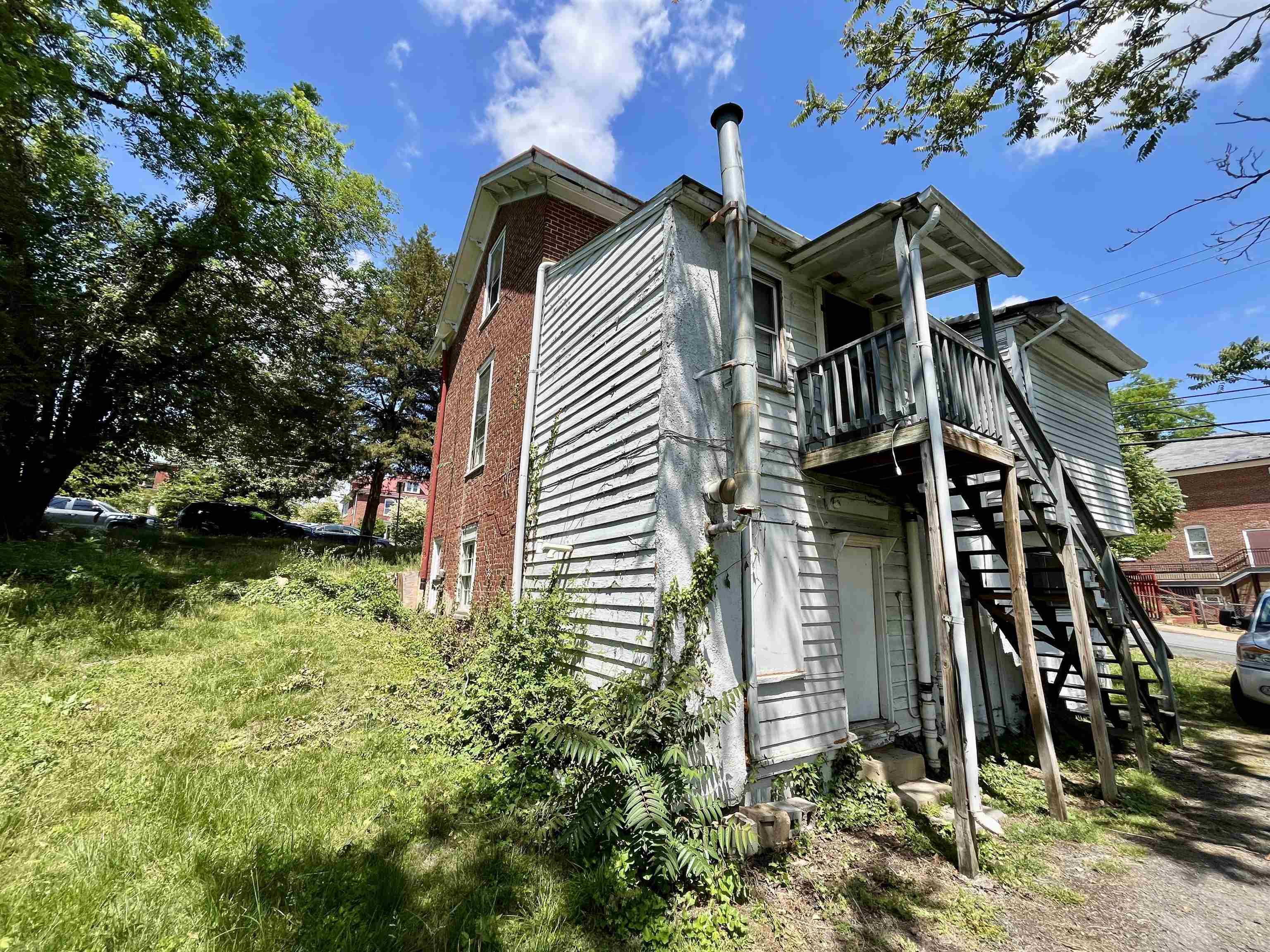 500 RIDGE ST, CHARLOTTESVILLE, Virginia 22902, 5 Bedrooms Bedrooms, ,3 BathroomsBathrooms,Residential,500 RIDGE ST,664321 MLS # 664321