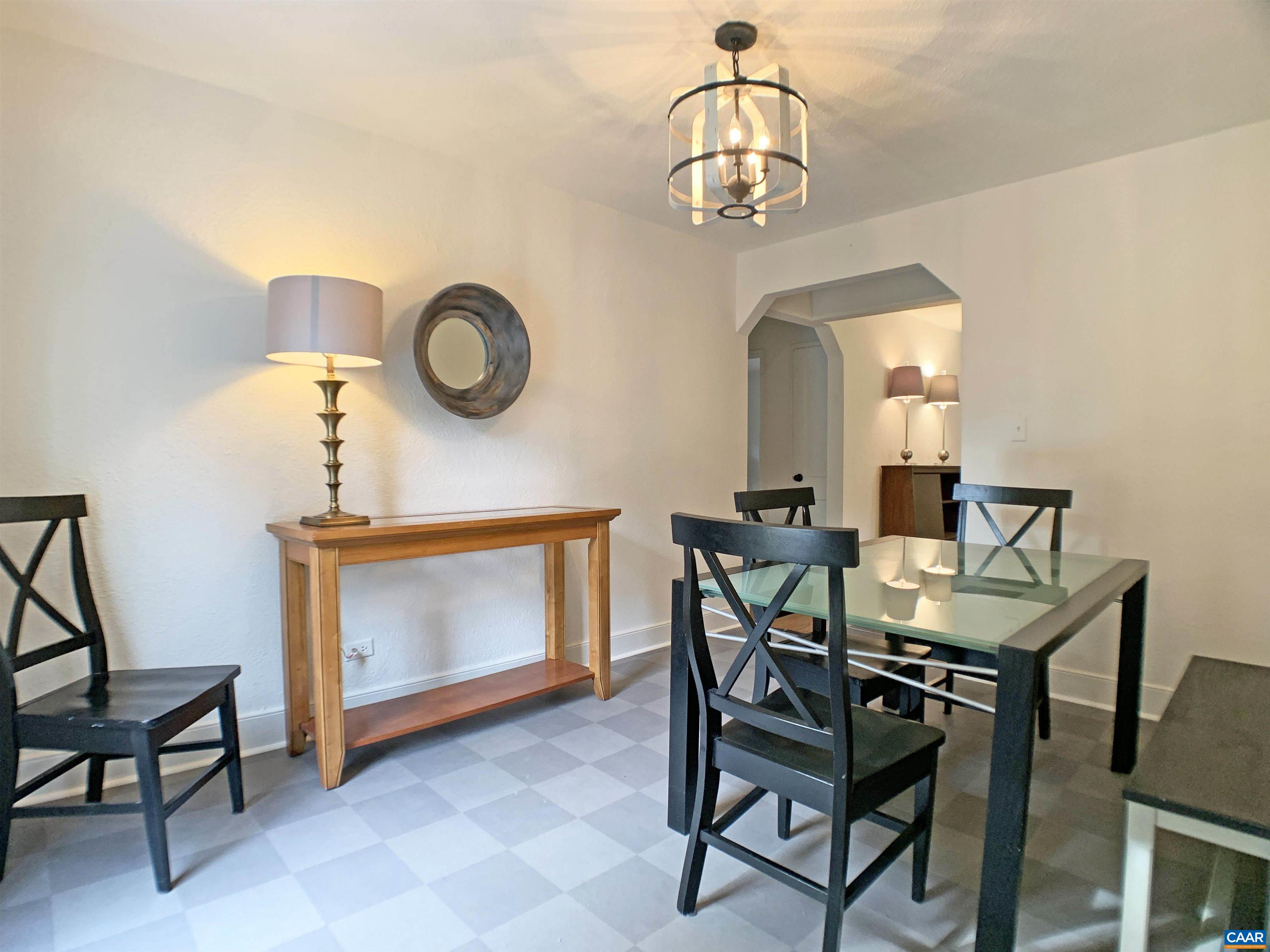 239 SHAMROCK RD, CHARLOTTESVILLE, Virginia 22903, 2 Bedrooms Bedrooms, ,1 BathroomBathrooms,Residential,239 SHAMROCK RD,664322 MLS # 664322