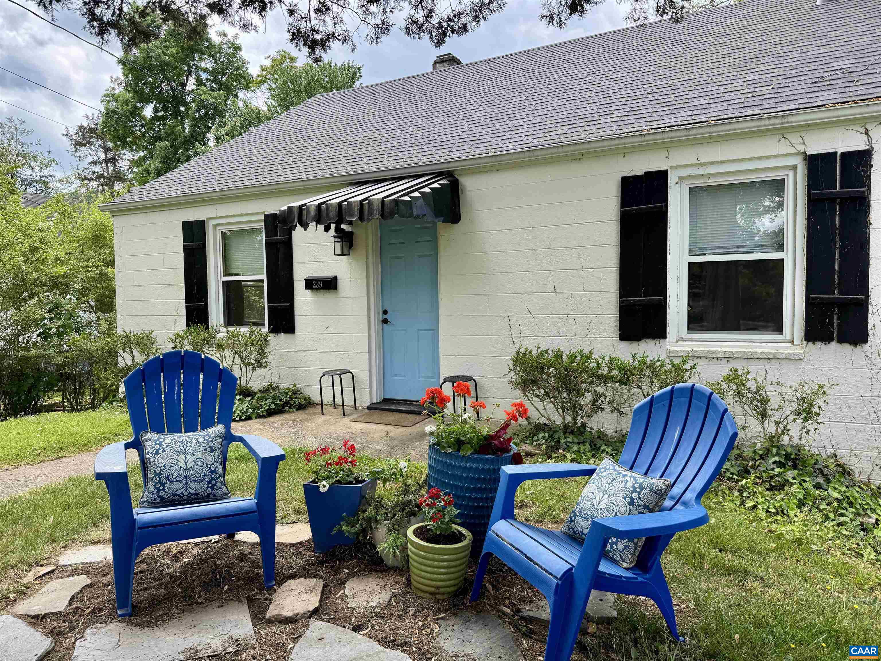 239 SHAMROCK RD, CHARLOTTESVILLE, Virginia 22903, 2 Bedrooms Bedrooms, ,1 BathroomBathrooms,Residential,239 SHAMROCK RD,664322 MLS # 664322