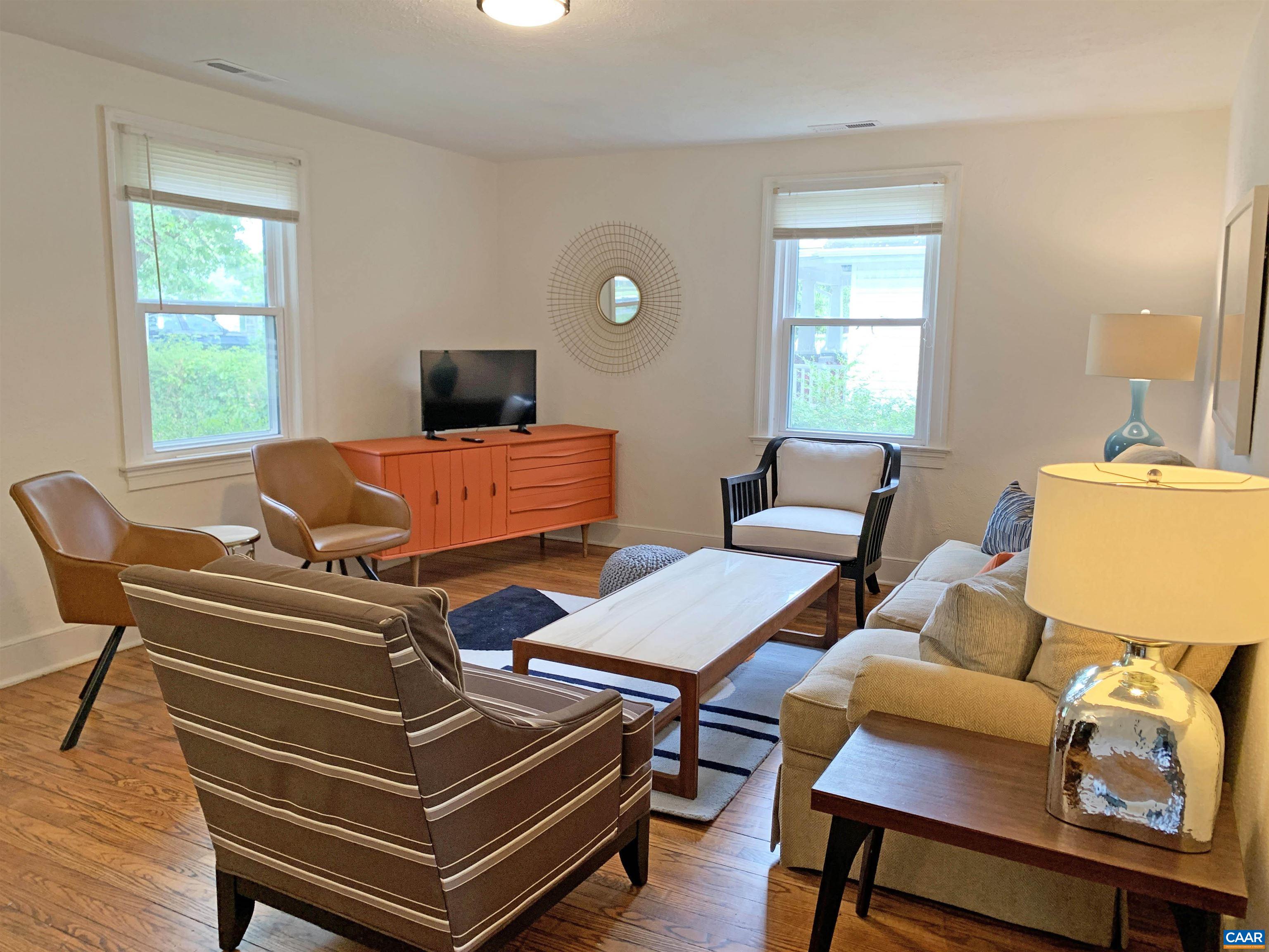 239 SHAMROCK RD, CHARLOTTESVILLE, Virginia 22903, 2 Bedrooms Bedrooms, ,1 BathroomBathrooms,Residential,239 SHAMROCK RD,664322 MLS # 664322