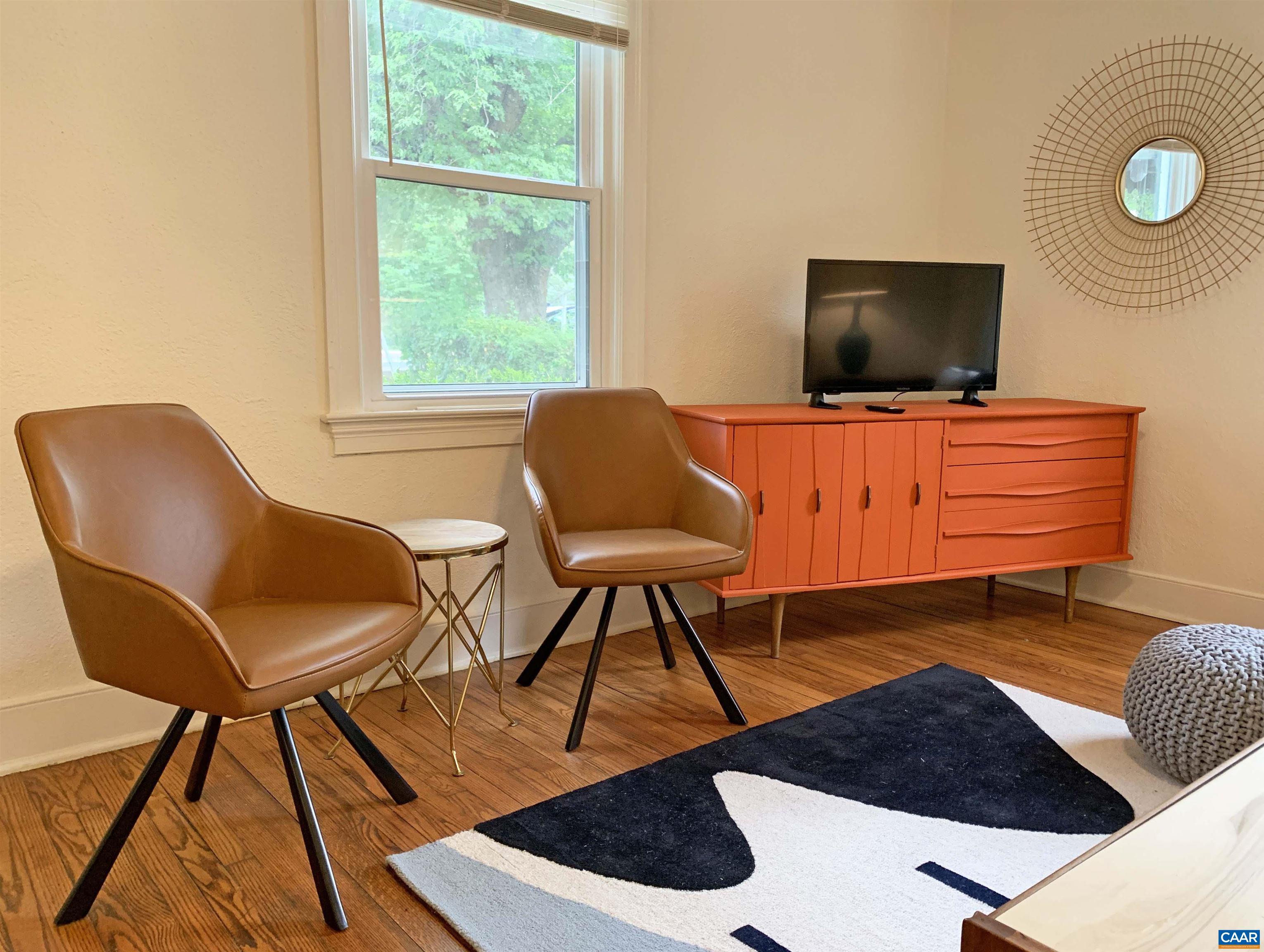 239 SHAMROCK RD, CHARLOTTESVILLE, Virginia 22903, 2 Bedrooms Bedrooms, ,1 BathroomBathrooms,Residential,239 SHAMROCK RD,664322 MLS # 664322