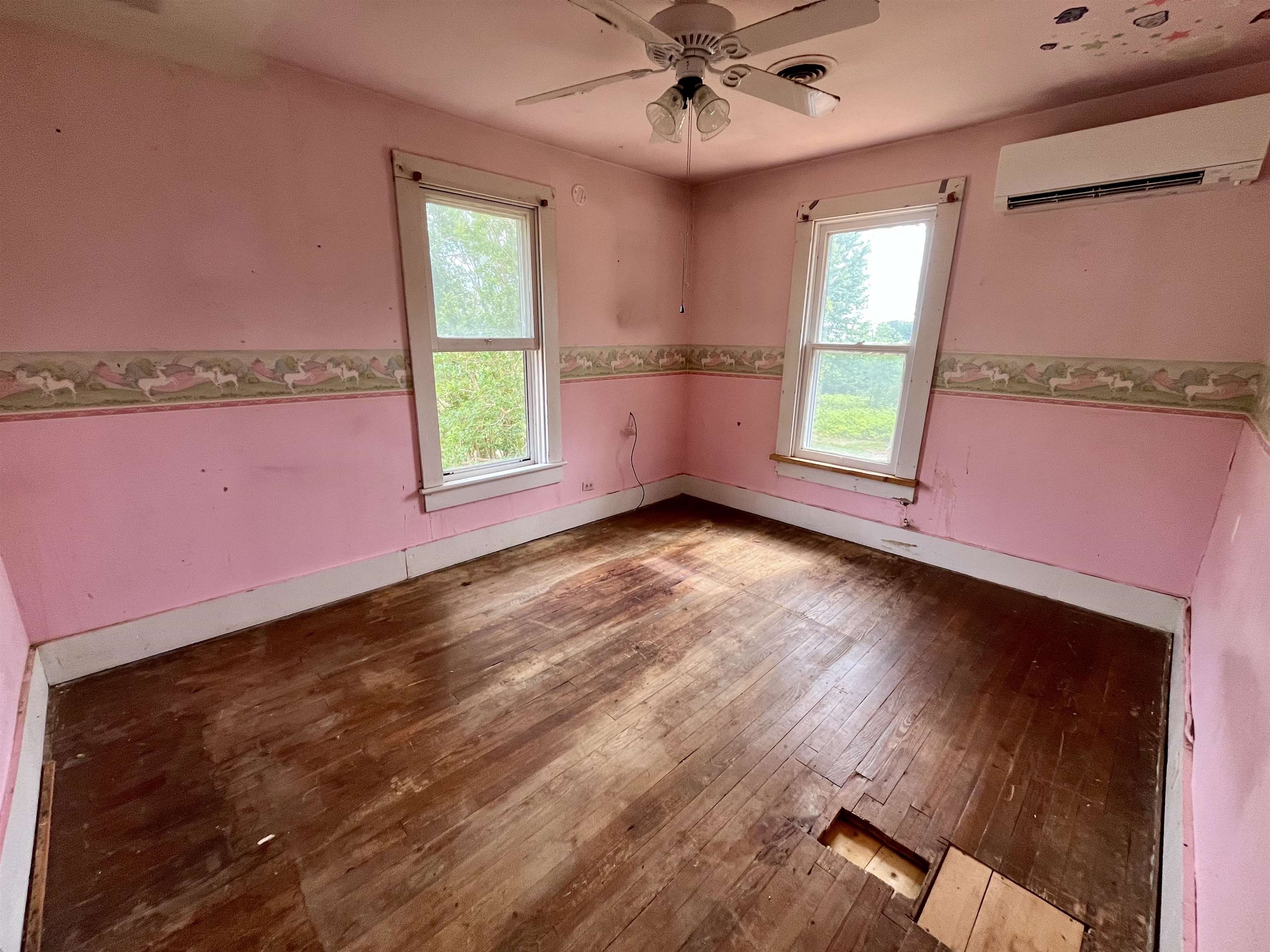2315 ROLLING RD S, SCOTTSVILLE, Virginia 24590, 5 Bedrooms Bedrooms, ,2 BathroomsBathrooms,Residential,2315 ROLLING RD S,664324 MLS # 664324