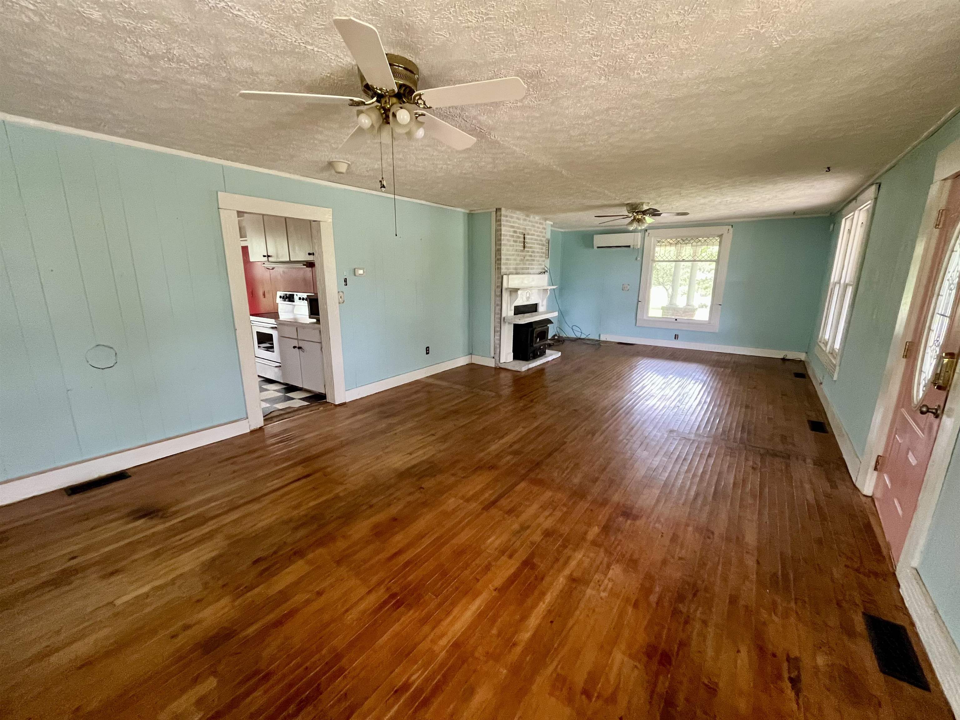 2315 ROLLING RD S, SCOTTSVILLE, Virginia 24590, 5 Bedrooms Bedrooms, ,2 BathroomsBathrooms,Residential,2315 ROLLING RD S,664324 MLS # 664324