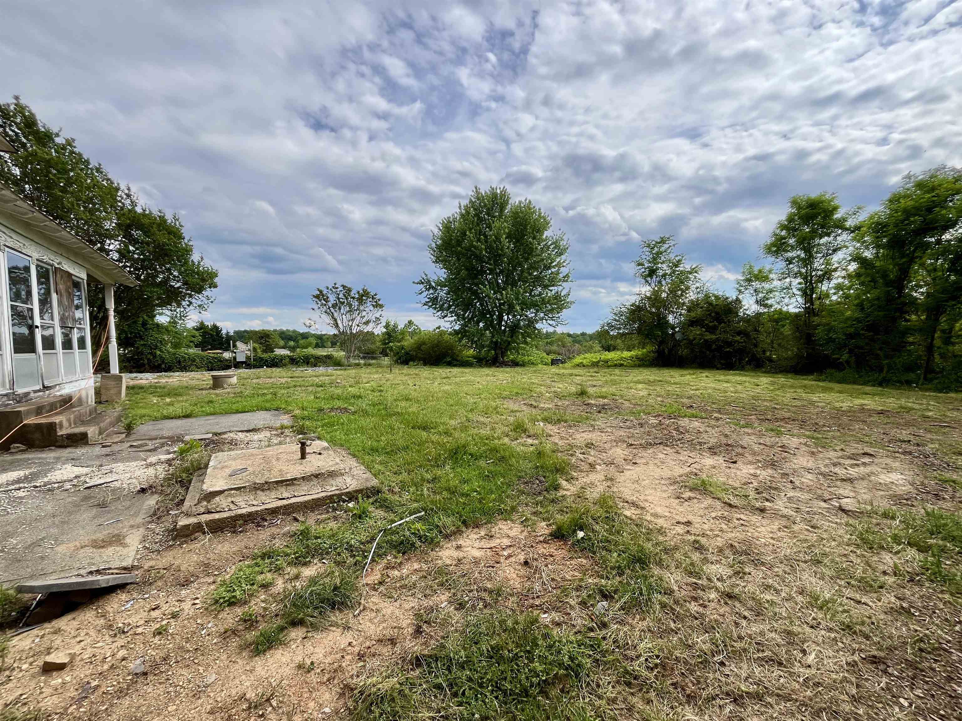 2315 ROLLING RD S, SCOTTSVILLE, Virginia 24590, 5 Bedrooms Bedrooms, ,2 BathroomsBathrooms,Residential,2315 ROLLING RD S,664324 MLS # 664324