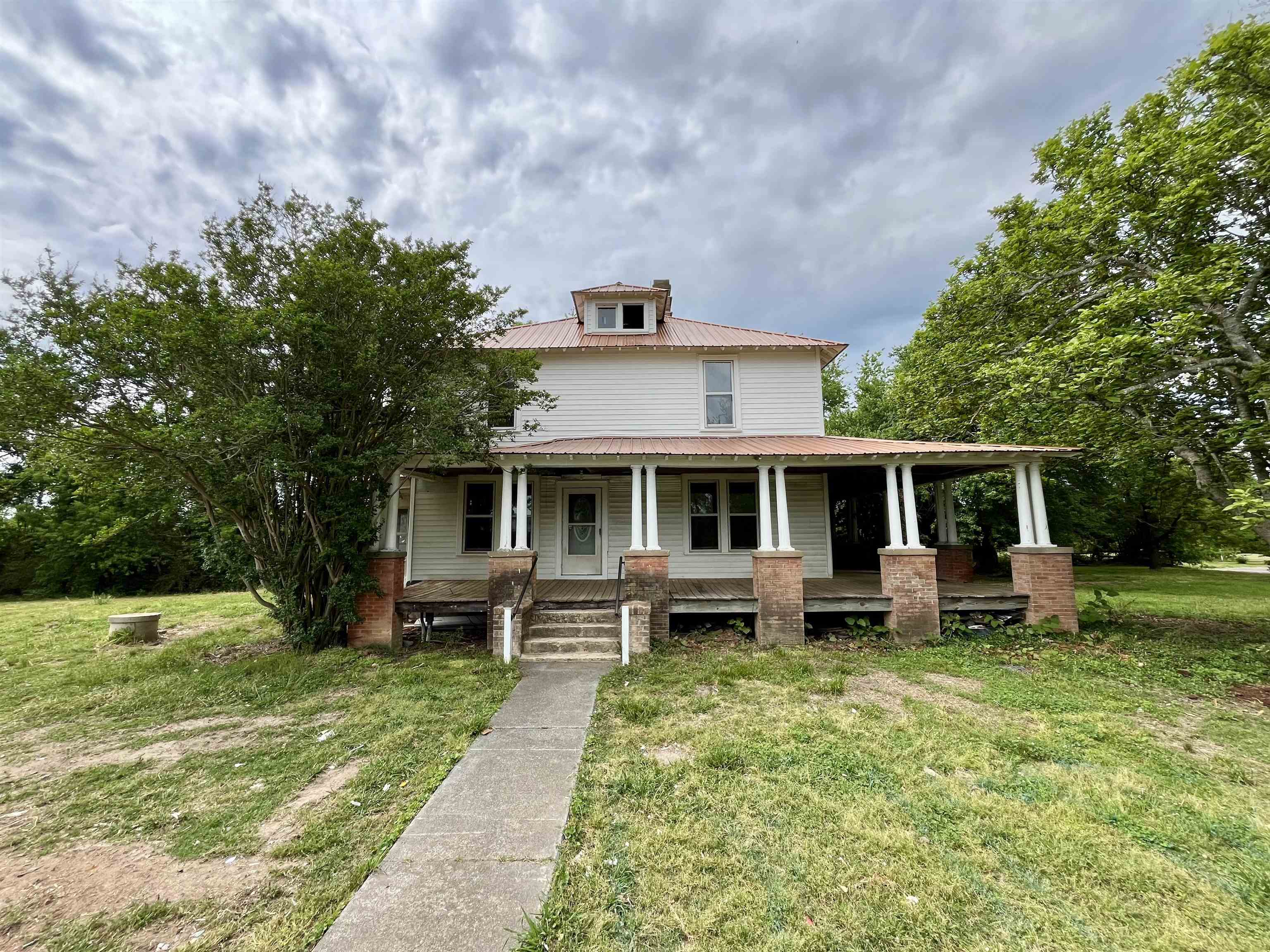 2315 ROLLING RD S, SCOTTSVILLE, Virginia 24590, 5 Bedrooms Bedrooms, ,2 BathroomsBathrooms,Residential,2315 ROLLING RD S,664324 MLS # 664324