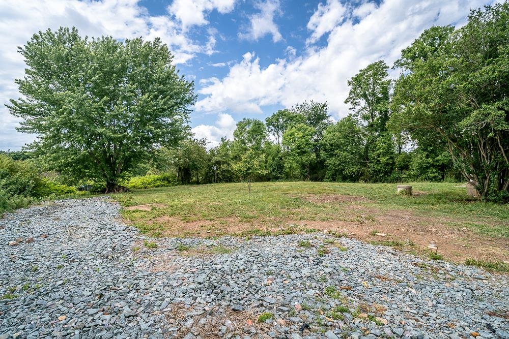 2315 ROLLING RD S, SCOTTSVILLE, Virginia 24590, 5 Bedrooms Bedrooms, ,2 BathroomsBathrooms,Residential,2315 ROLLING RD S,664324 MLS # 664324
