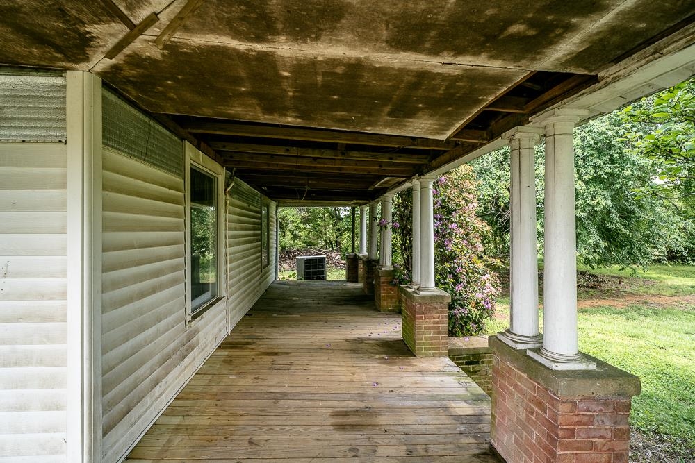 2315 ROLLING RD S, SCOTTSVILLE, Virginia 24590, 5 Bedrooms Bedrooms, ,2 BathroomsBathrooms,Residential,2315 ROLLING RD S,664324 MLS # 664324