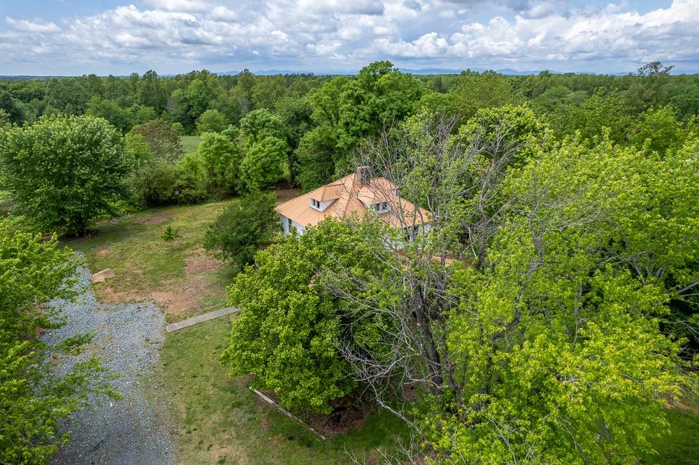 2315 ROLLING RD S, SCOTTSVILLE, Virginia 24590, 5 Bedrooms Bedrooms, ,2 BathroomsBathrooms,Residential,2315 ROLLING RD S,664324 MLS # 664324