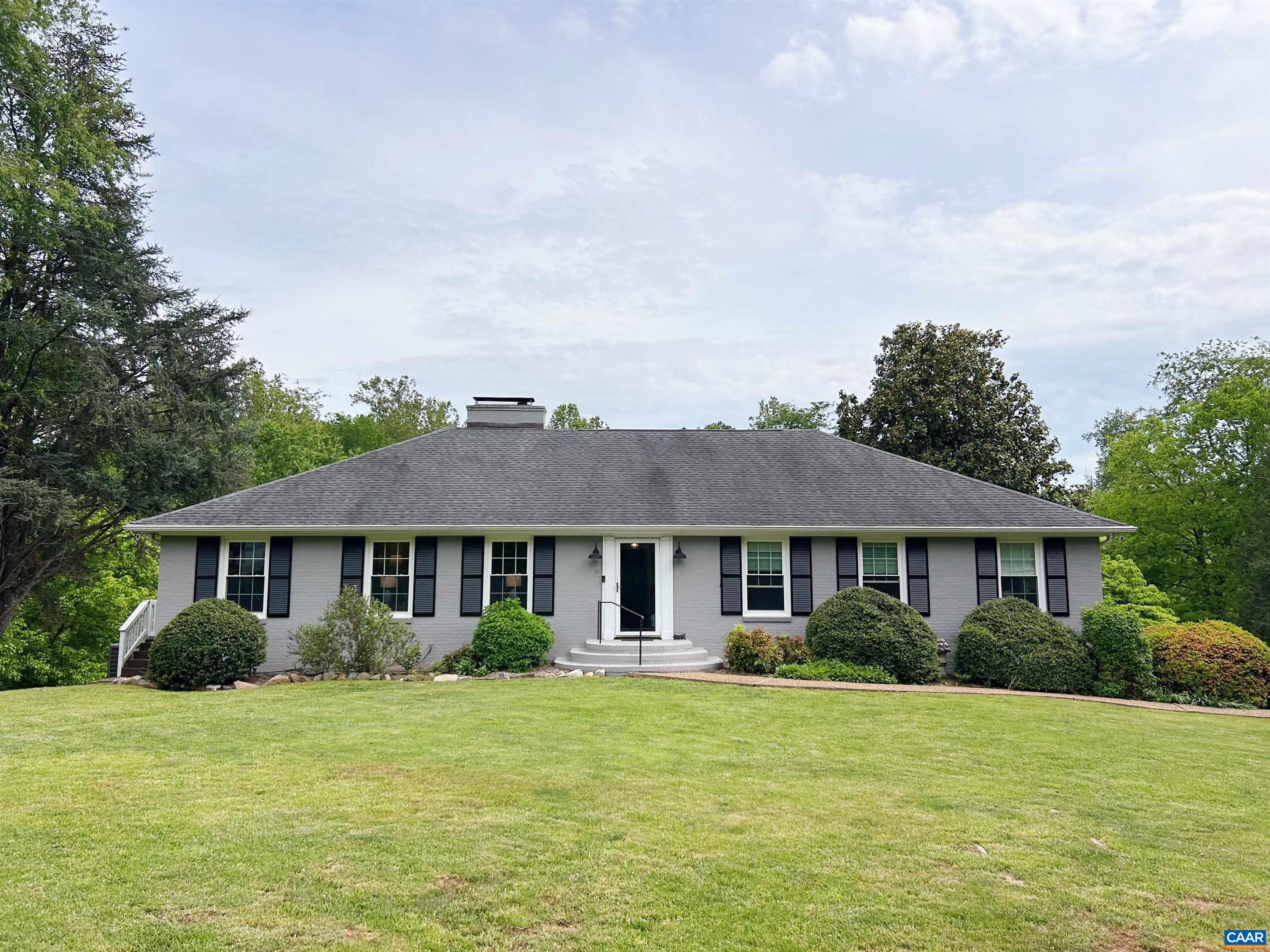 102 BOLLINGBROOK DR, CHARLOTTESVILLE, Virginia 22911, 3 Bedrooms Bedrooms, ,3 BathroomsBathrooms,Residential,102 BOLLINGBROOK DR,664326 MLS # 664326
