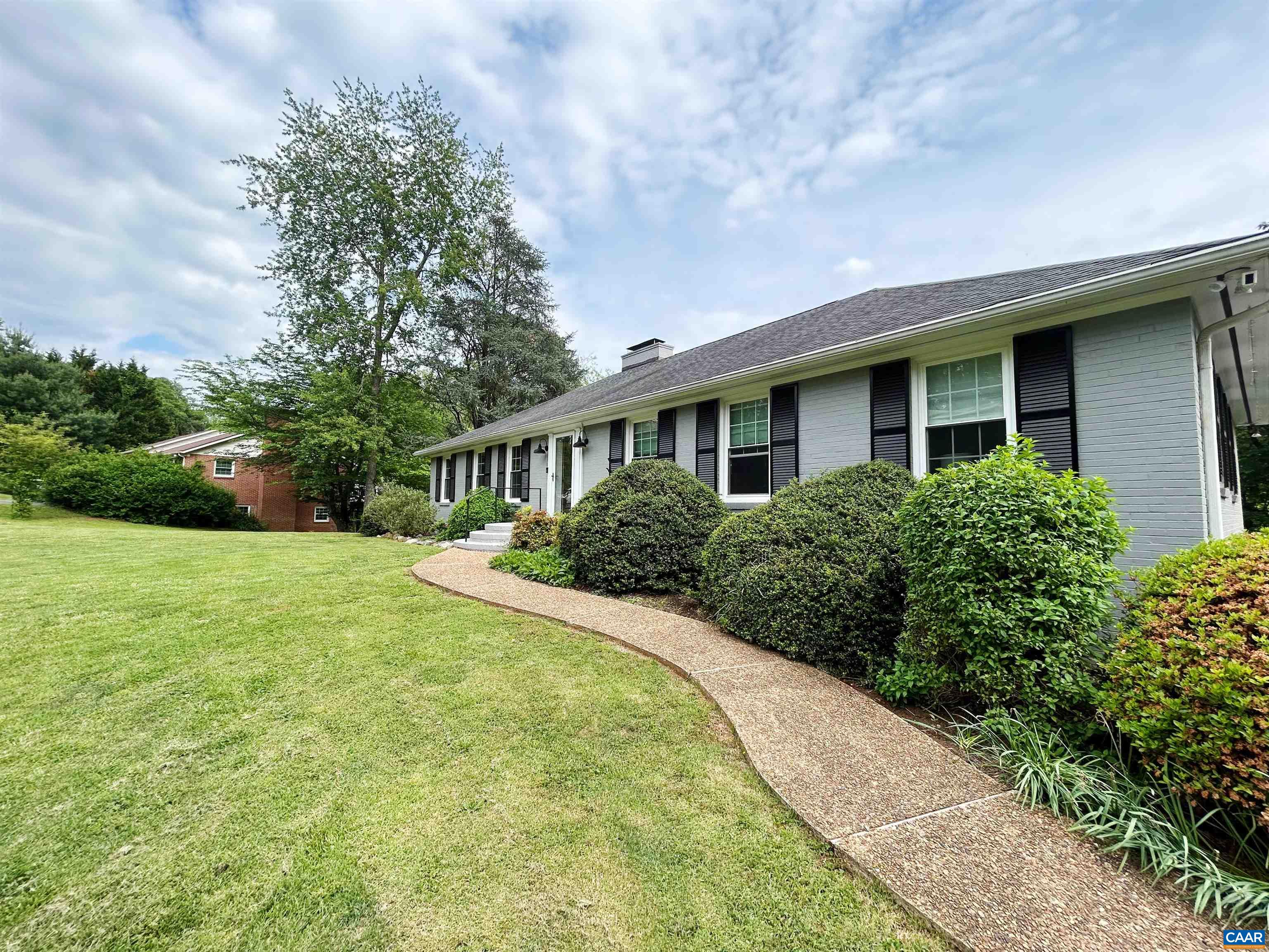 102 BOLLINGBROOK DR, CHARLOTTESVILLE, Virginia 22911, 3 Bedrooms Bedrooms, ,3 BathroomsBathrooms,Residential,102 BOLLINGBROOK DR,664326 MLS # 664326