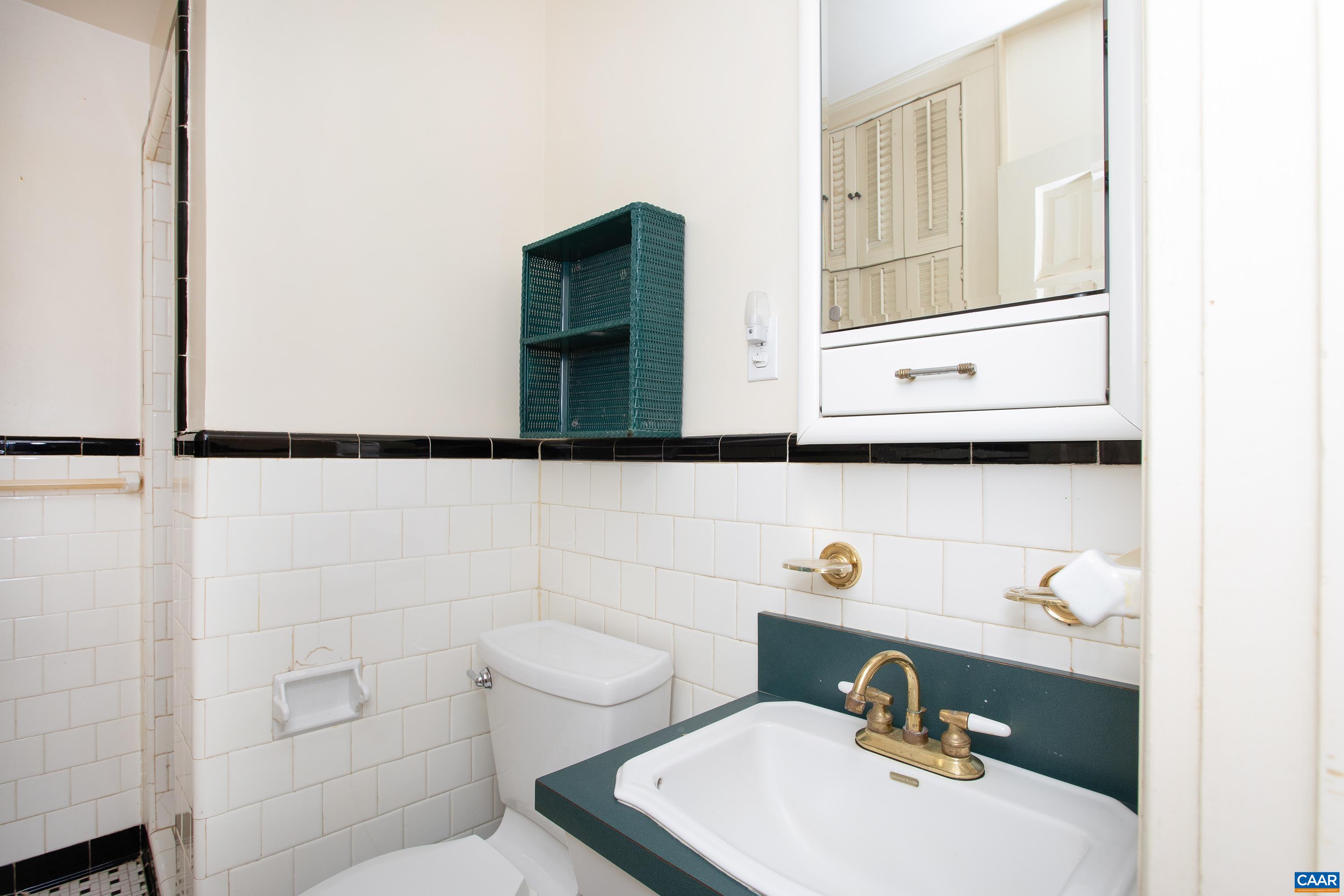 293 LLAMA FARM RD, CHARLOTTESVILLE, Virginia 22902, 3 Bedrooms Bedrooms, ,4 BathroomsBathrooms,Residential,Lower Sherwood,293 LLAMA FARM RD,664327 MLS # 664327
