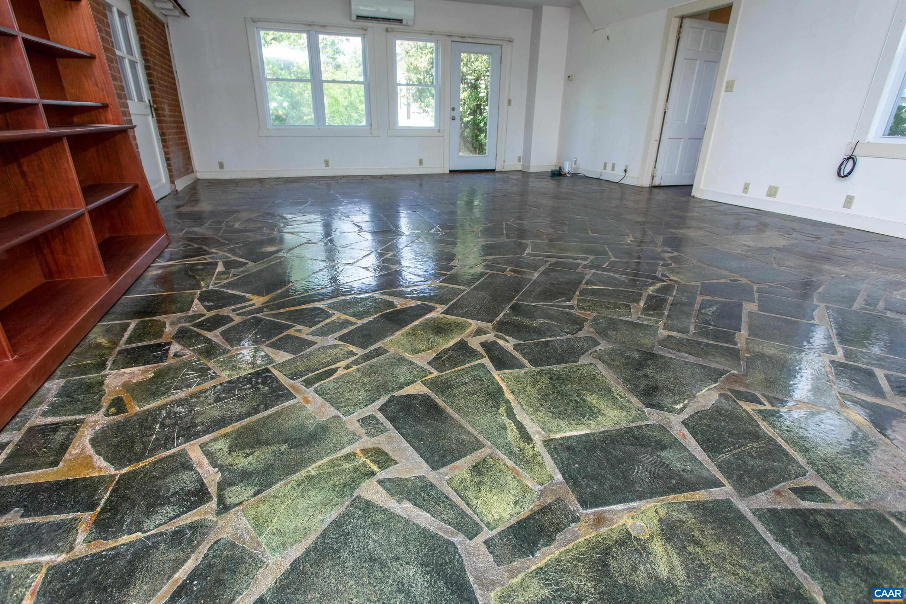 293 LLAMA FARM RD, CHARLOTTESVILLE, Virginia 22902, 3 Bedrooms Bedrooms, ,4 BathroomsBathrooms,Residential,Lower Sherwood,293 LLAMA FARM RD,664327 MLS # 664327