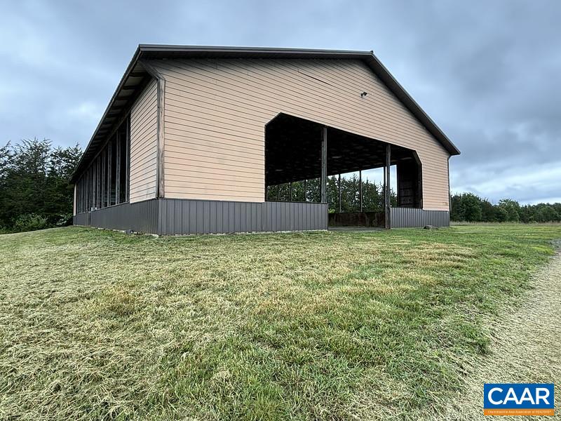 293 LLAMA FARM RD, CHARLOTTESVILLE, Virginia 22902, 3 Bedrooms Bedrooms, ,4 BathroomsBathrooms,Residential,Lower Sherwood,293 LLAMA FARM RD,664327 MLS # 664327