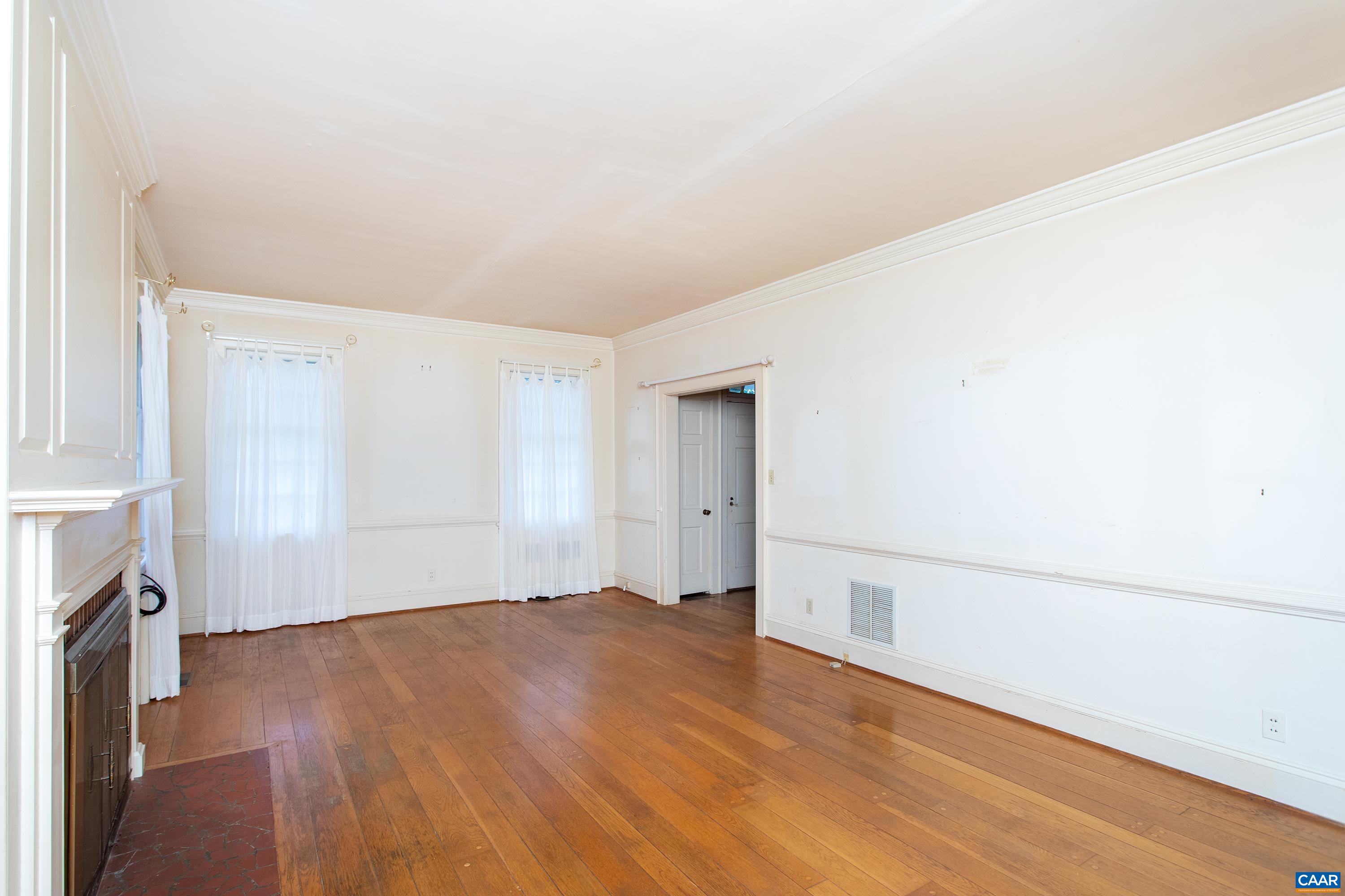 293 LLAMA FARM RD, CHARLOTTESVILLE, Virginia 22902, 3 Bedrooms Bedrooms, ,4 BathroomsBathrooms,Residential,Lower Sherwood,293 LLAMA FARM RD,664327 MLS # 664327