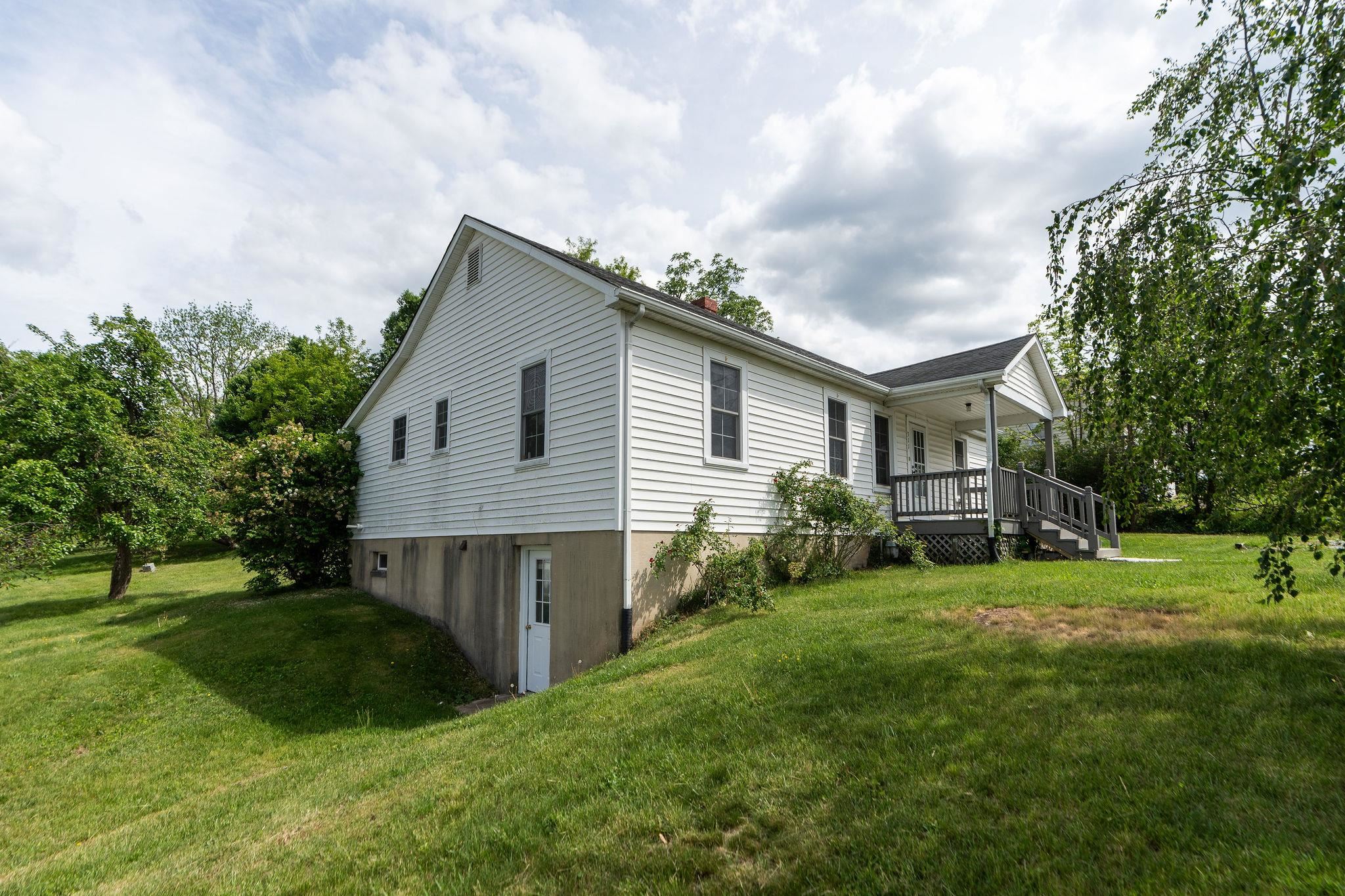 311 GRAY AVE, STAUNTON, Virginia 24401, 3 Bedrooms Bedrooms, ,2 BathroomsBathrooms,Residential,311 GRAY AVE,664328 MLS # 664328