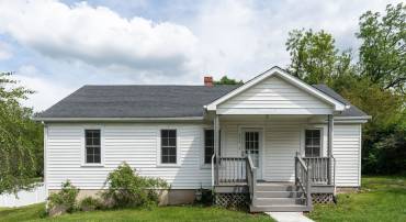 311 GRAY AVE, STAUNTON, Virginia 24401, 3 Bedrooms Bedrooms, ,2 BathroomsBathrooms,Residential,311 GRAY AVE,664328 MLS # 664328