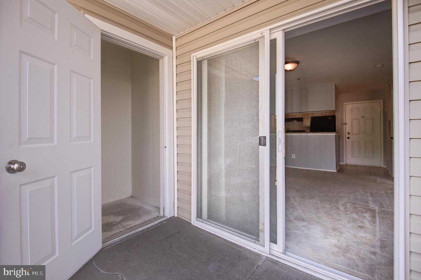 3313 WYNDHAM CIR #3210, ALEXANDRIA, Virginia 22302, 1 Bedroom Bedrooms, ,1 BathroomBathrooms,Residential,For sale,3313 WYNDHAM CIR #3210,VAAX2044806 MLS # VAAX2044806