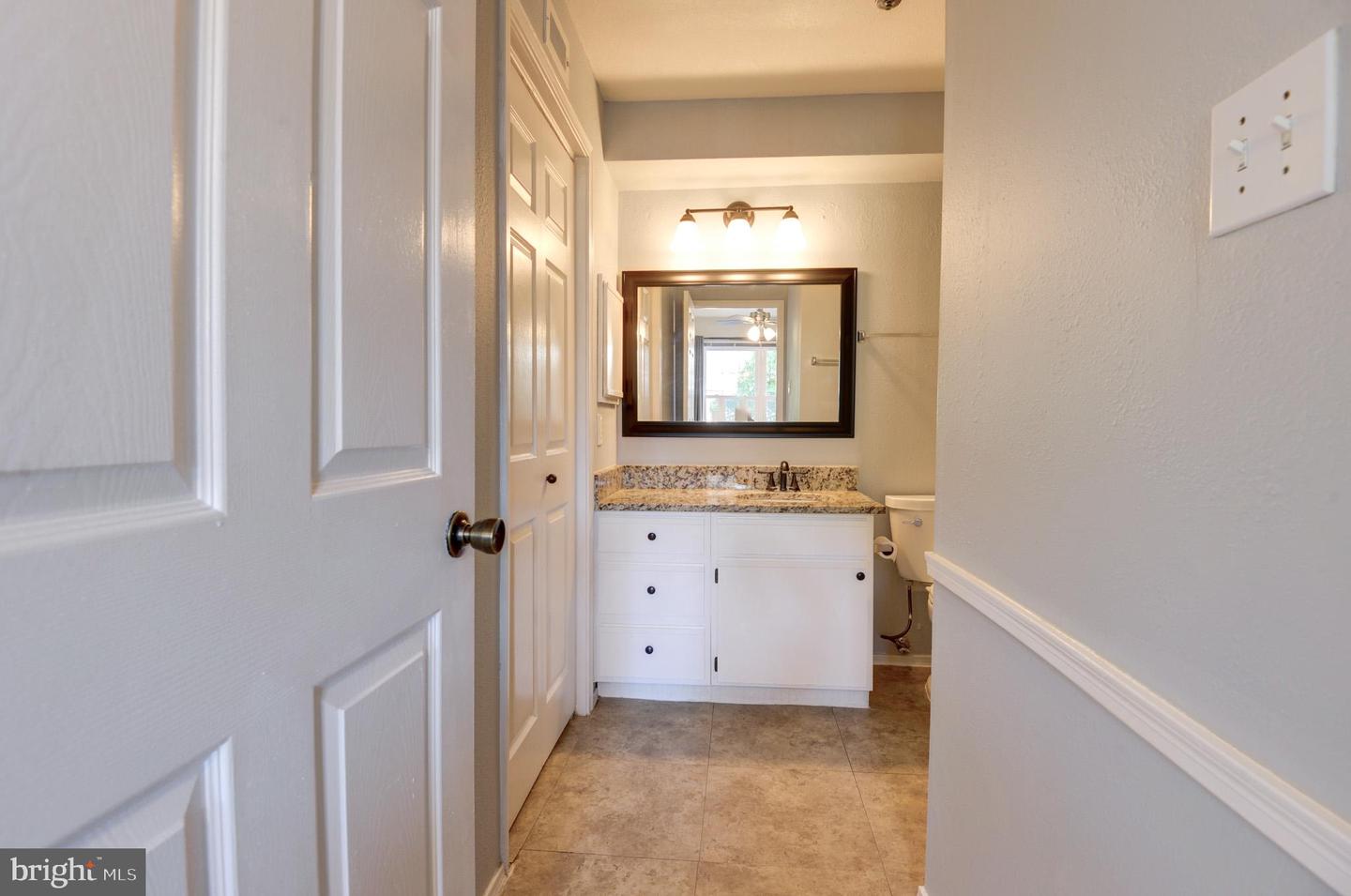 3313 WYNDHAM CIR #3210, ALEXANDRIA, Virginia 22302, 1 Bedroom Bedrooms, ,1 BathroomBathrooms,Residential,For sale,3313 WYNDHAM CIR #3210,VAAX2044806 MLS # VAAX2044806