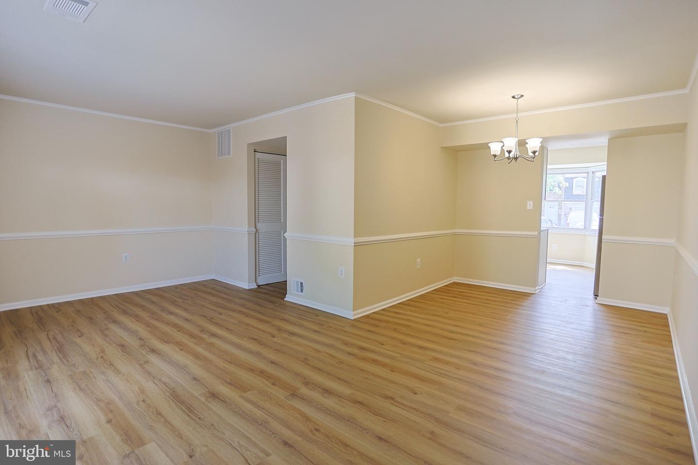 8193 COMMUNITY DR, MANASSAS, Virginia 20109, 3 Bedrooms Bedrooms, ,2 BathroomsBathrooms,Residential,For sale,8193 COMMUNITY DR,VAPW2093774 MLS # VAPW2093774