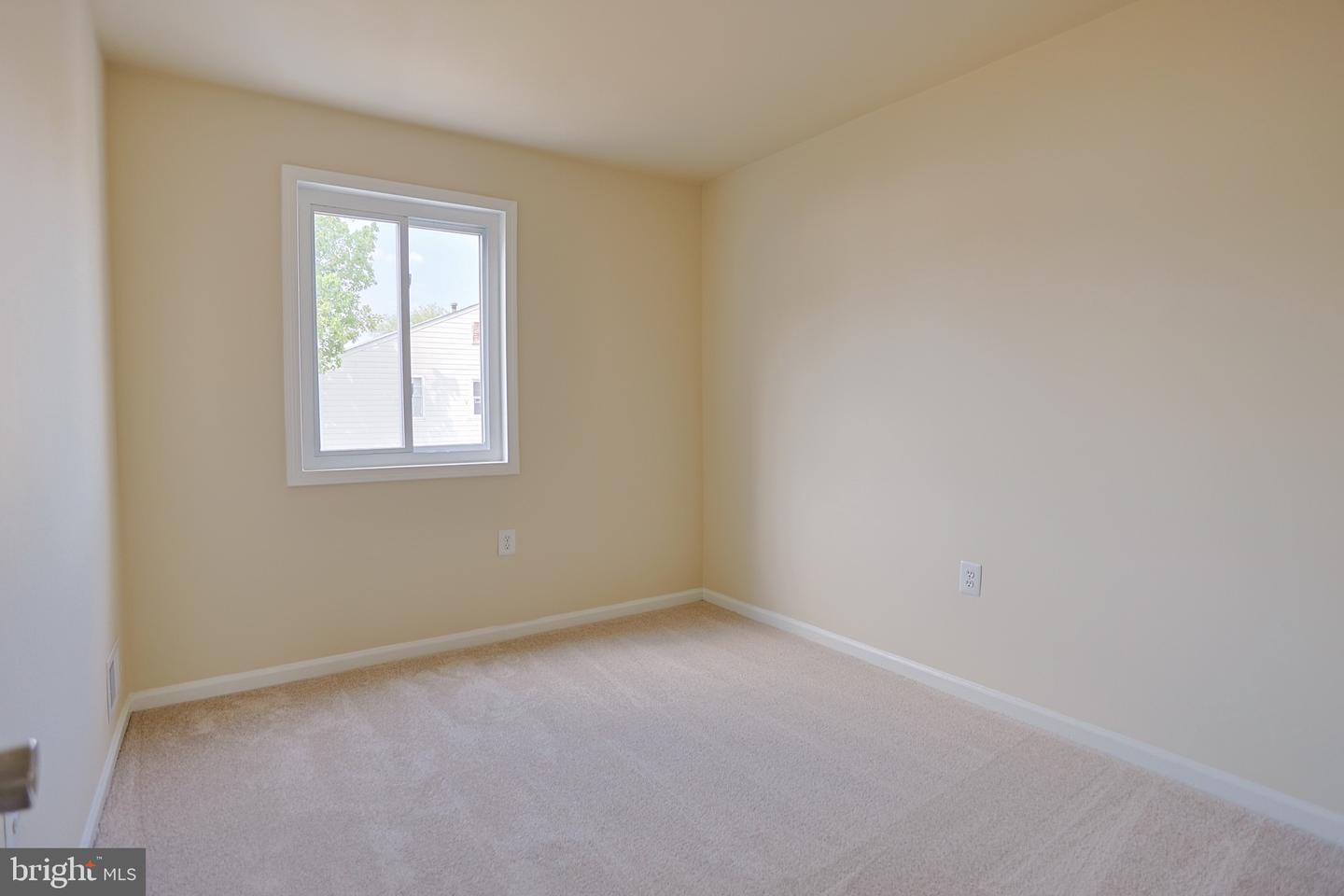 8193 COMMUNITY DR, MANASSAS, Virginia 20109, 3 Bedrooms Bedrooms, ,2 BathroomsBathrooms,Residential,For sale,8193 COMMUNITY DR,VAPW2093774 MLS # VAPW2093774