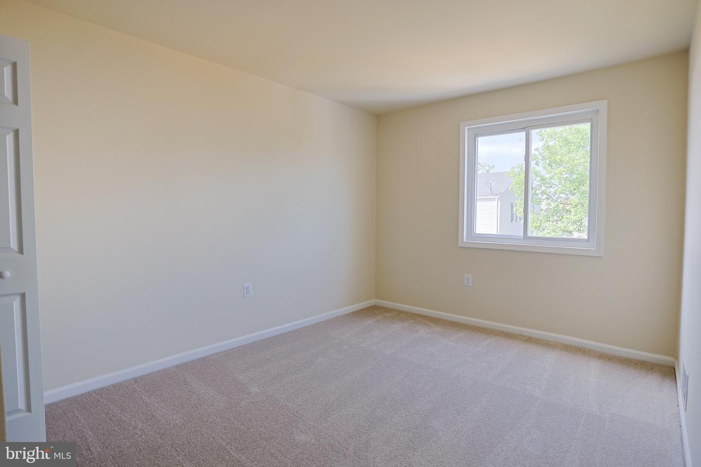 8193 COMMUNITY DR, MANASSAS, Virginia 20109, 3 Bedrooms Bedrooms, ,2 BathroomsBathrooms,Residential,For sale,8193 COMMUNITY DR,VAPW2093774 MLS # VAPW2093774