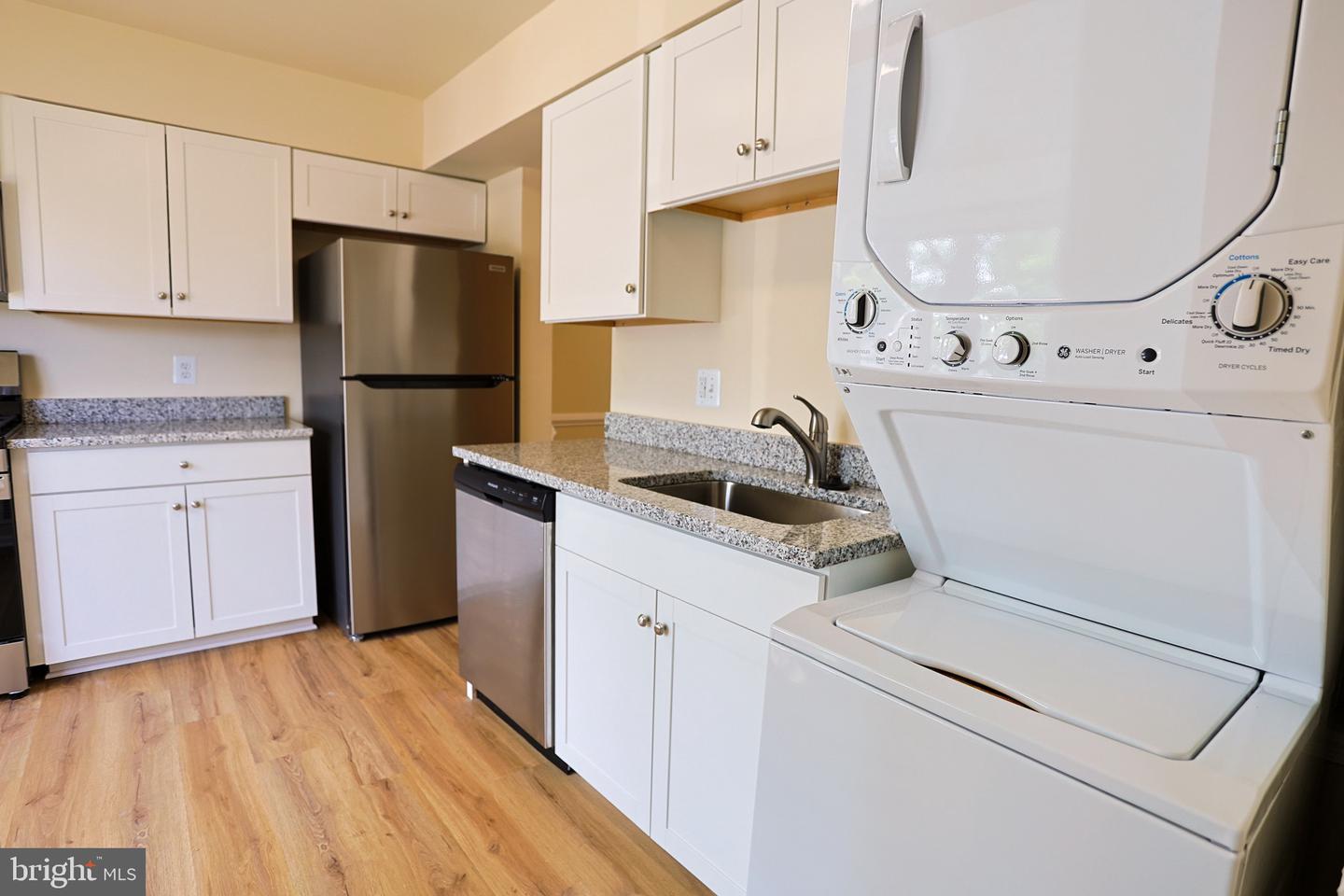 8193 COMMUNITY DR, MANASSAS, Virginia 20109, 3 Bedrooms Bedrooms, ,2 BathroomsBathrooms,Residential,For sale,8193 COMMUNITY DR,VAPW2093774 MLS # VAPW2093774