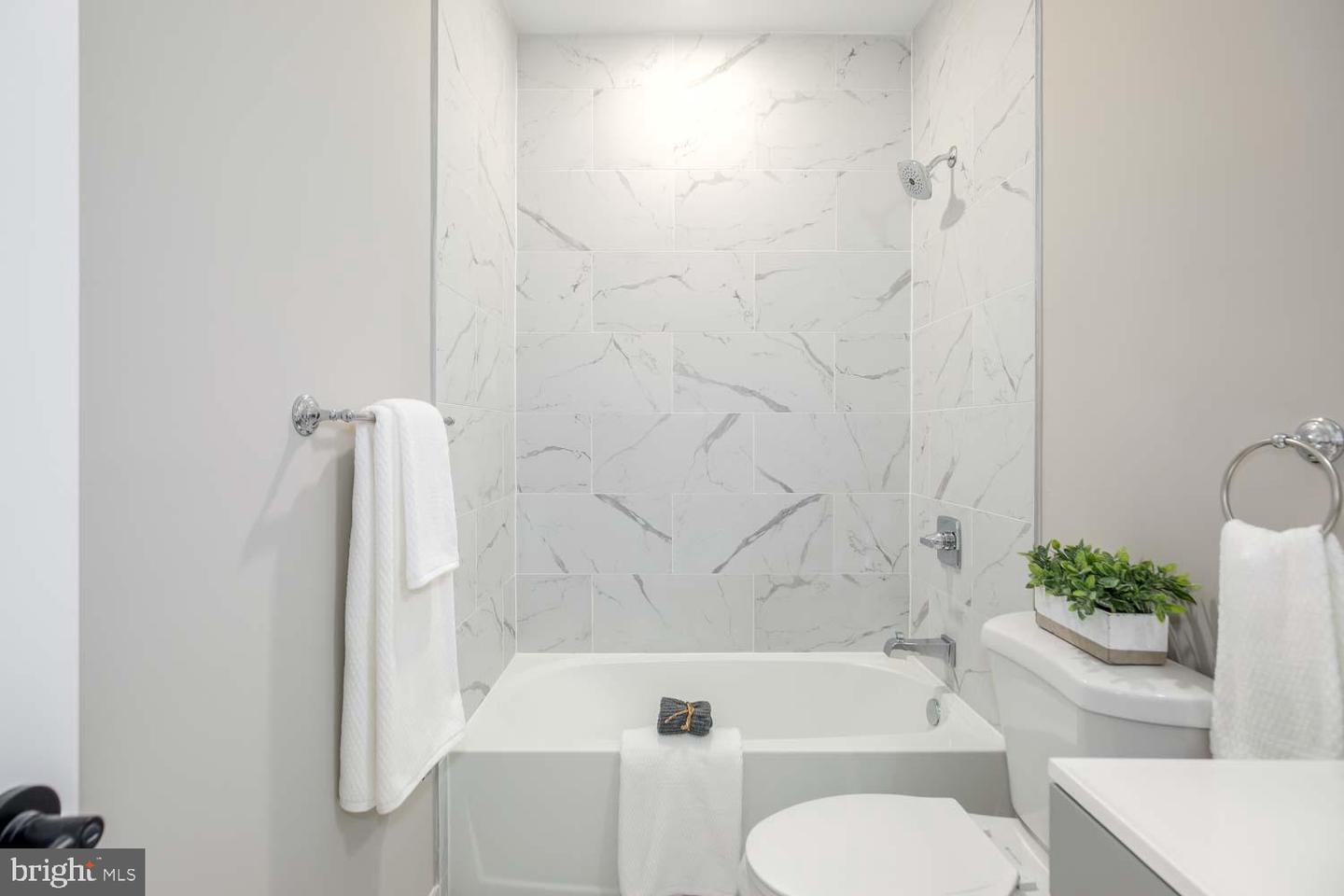 505 KENNEDY ST NW #302, WASHINGTON, District Of Columbia 20011, 2 Bedrooms Bedrooms, ,1 BathroomBathrooms,Residential,For sale,505 KENNEDY ST NW #302,DCDC2198774 MLS # DCDC2198774