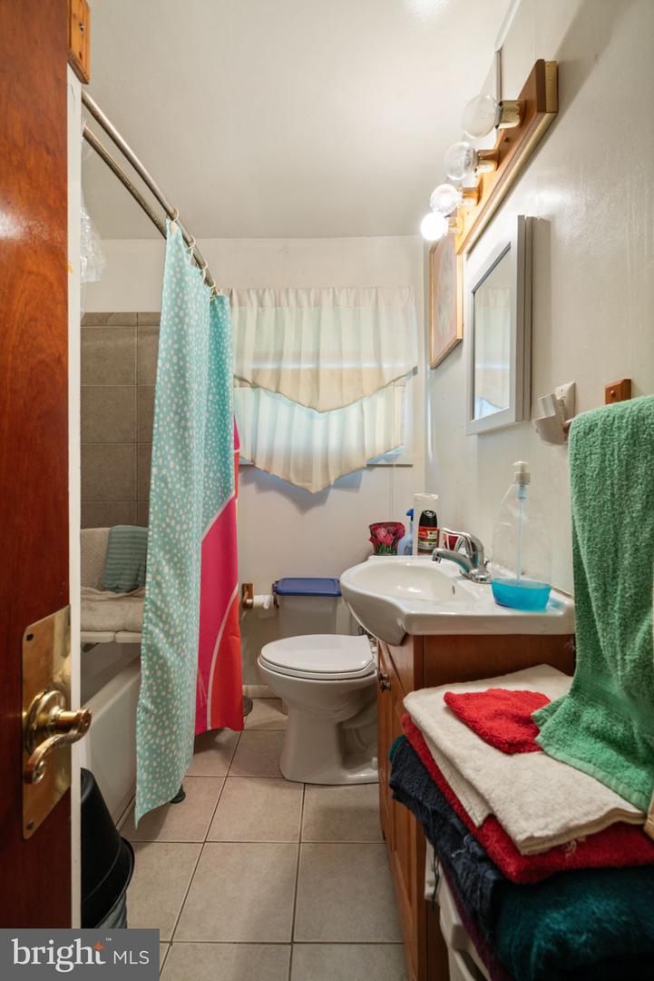 1950 DONNA LN, WOODBRIDGE, Virginia 22191, 3 Bedrooms Bedrooms, ,1 BathroomBathrooms,Residential,For sale,1950 DONNA LN,VAPW2093910 MLS # VAPW2093910