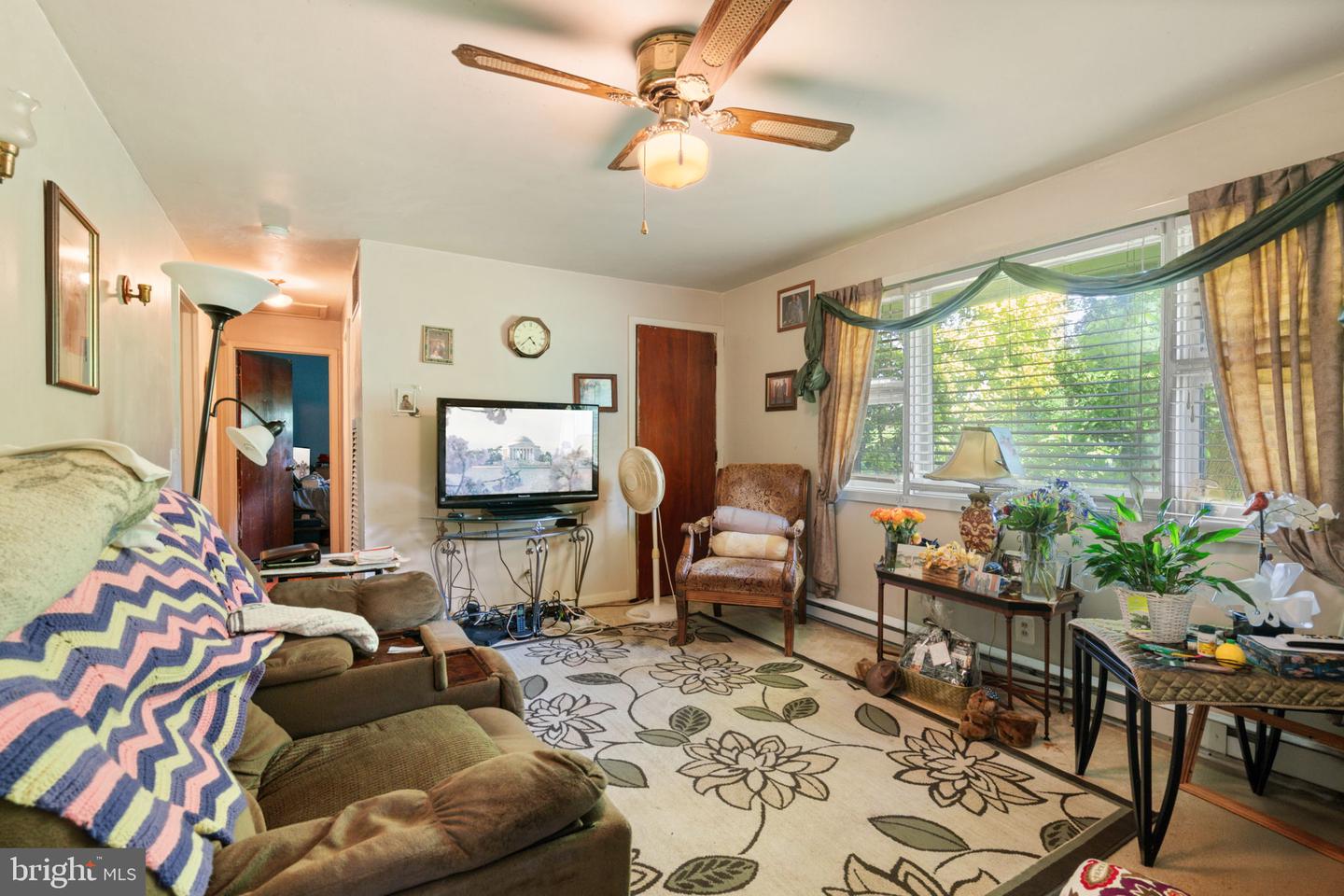1950 DONNA LN, WOODBRIDGE, Virginia 22191, 3 Bedrooms Bedrooms, ,1 BathroomBathrooms,Residential,For sale,1950 DONNA LN,VAPW2093910 MLS # VAPW2093910