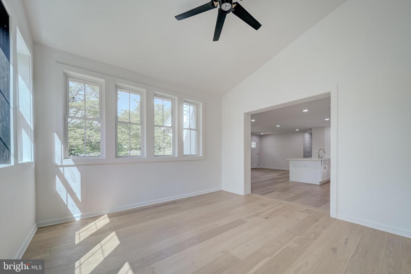 2811 CEDAR LN, VIENNA, Virginia 22180, 3 Bedrooms Bedrooms, ,2 BathroomsBathrooms,Residential,For sale,2811 CEDAR LN,VAFX2238672 MLS # VAFX2238672