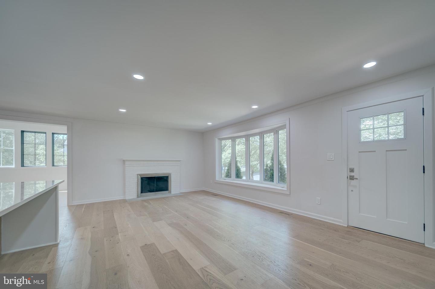 2811 CEDAR LN, VIENNA, Virginia 22180, 3 Bedrooms Bedrooms, ,2 BathroomsBathrooms,Residential,For sale,2811 CEDAR LN,VAFX2238672 MLS # VAFX2238672