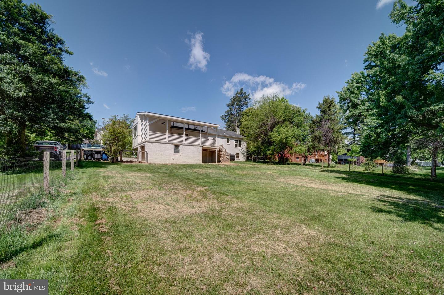 2811 CEDAR LN, VIENNA, Virginia 22180, 3 Bedrooms Bedrooms, ,2 BathroomsBathrooms,Residential,For sale,2811 CEDAR LN,VAFX2238672 MLS # VAFX2238672