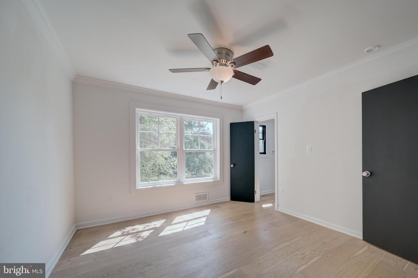 2811 CEDAR LN, VIENNA, Virginia 22180, 3 Bedrooms Bedrooms, ,2 BathroomsBathrooms,Residential,For sale,2811 CEDAR LN,VAFX2238672 MLS # VAFX2238672