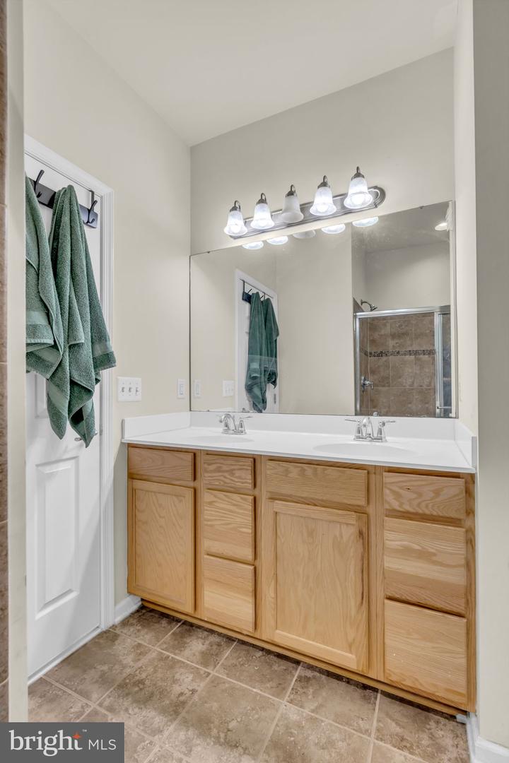 14036 CANNONDALE WAY, GAINESVILLE, Virginia 20155, 2 Bedrooms Bedrooms, ,4 BathroomsBathrooms,Residential,For sale,14036 CANNONDALE WAY,VAPW2094036 MLS # VAPW2094036