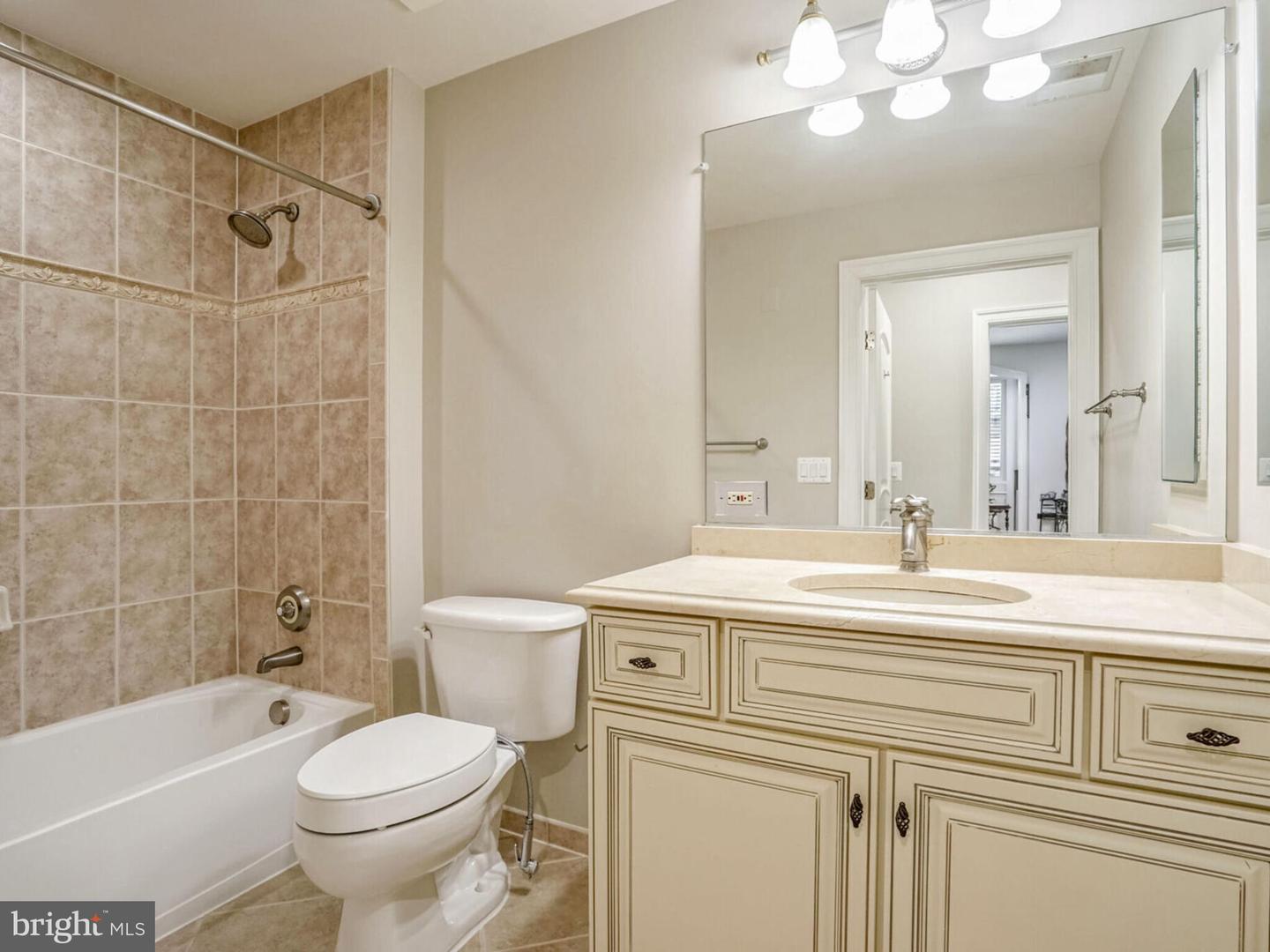 1781 CHAIN BRIDGE RD #307, MCLEAN, Virginia 22102, 2 Bedrooms Bedrooms, ,2 BathroomsBathrooms,Residential,For sale,1781 CHAIN BRIDGE RD #307,VAFX2238794 MLS # VAFX2238794