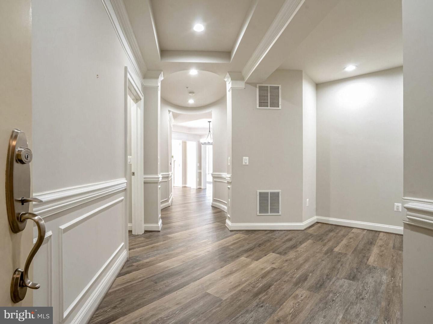 1781 CHAIN BRIDGE RD #307, MCLEAN, Virginia 22102, 2 Bedrooms Bedrooms, ,2 BathroomsBathrooms,Residential,For sale,1781 CHAIN BRIDGE RD #307,VAFX2238794 MLS # VAFX2238794