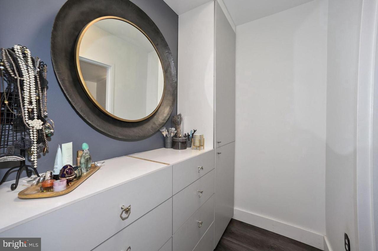4201 CATHEDRAL AVE NW #218E, WASHINGTON, District Of Columbia 20016, ,1 BathroomBathrooms,Residential,For sale,4201 CATHEDRAL AVE NW #218E,DCDC2199096 MLS # DCDC2199096