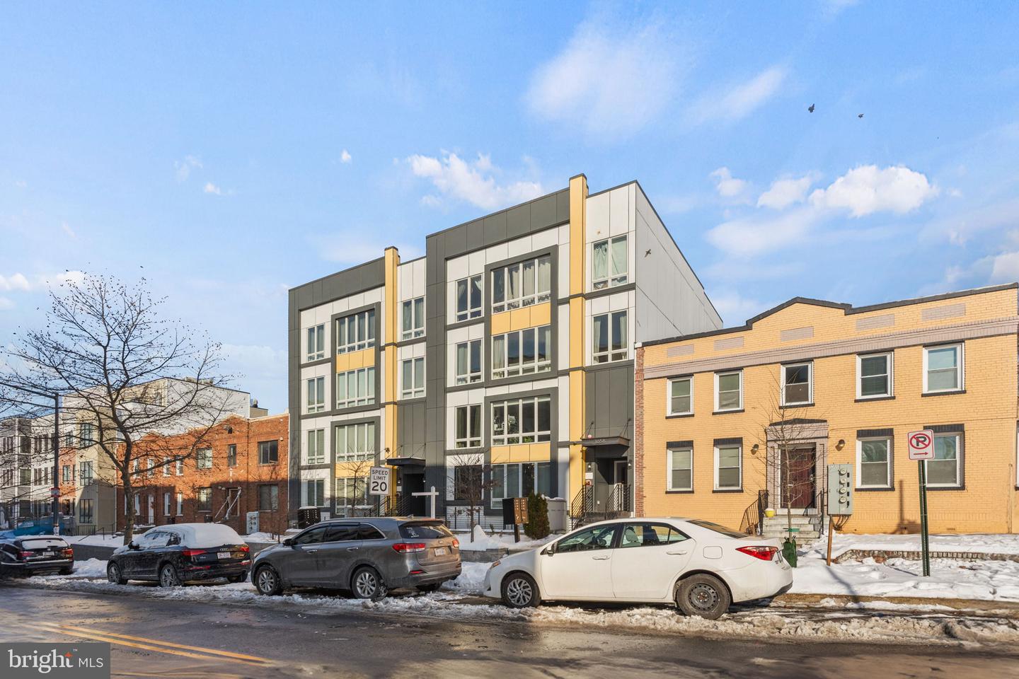 1658 K ST NE #5, WASHINGTON, District Of Columbia 20002, 2 Bedrooms Bedrooms, ,2 BathroomsBathrooms,Residential,For sale,1658 K ST NE #5,DCDC2199232 MLS # DCDC2199232