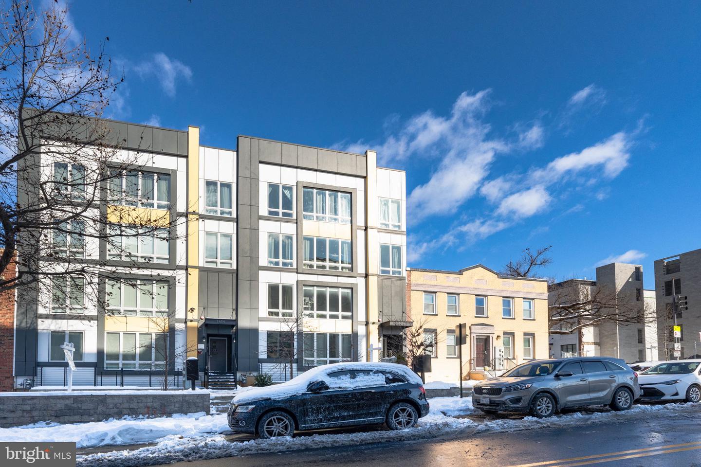 1658 K ST NE #5, WASHINGTON, District Of Columbia 20002, 2 Bedrooms Bedrooms, ,2 BathroomsBathrooms,Residential,For sale,1658 K ST NE #5,DCDC2199232 MLS # DCDC2199232