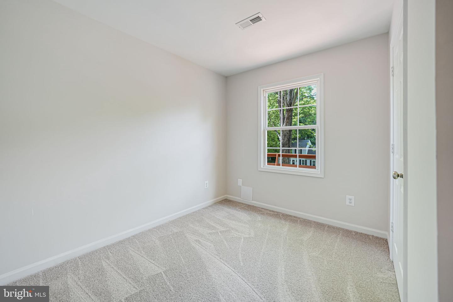 10 ROSEWOOD ST, FREDERICKSBURG, Virginia 22405, 3 Bedrooms Bedrooms, ,1 BathroomBathrooms,Residential,For sale,10 ROSEWOOD ST,VAST2038570 MLS # VAST2038570