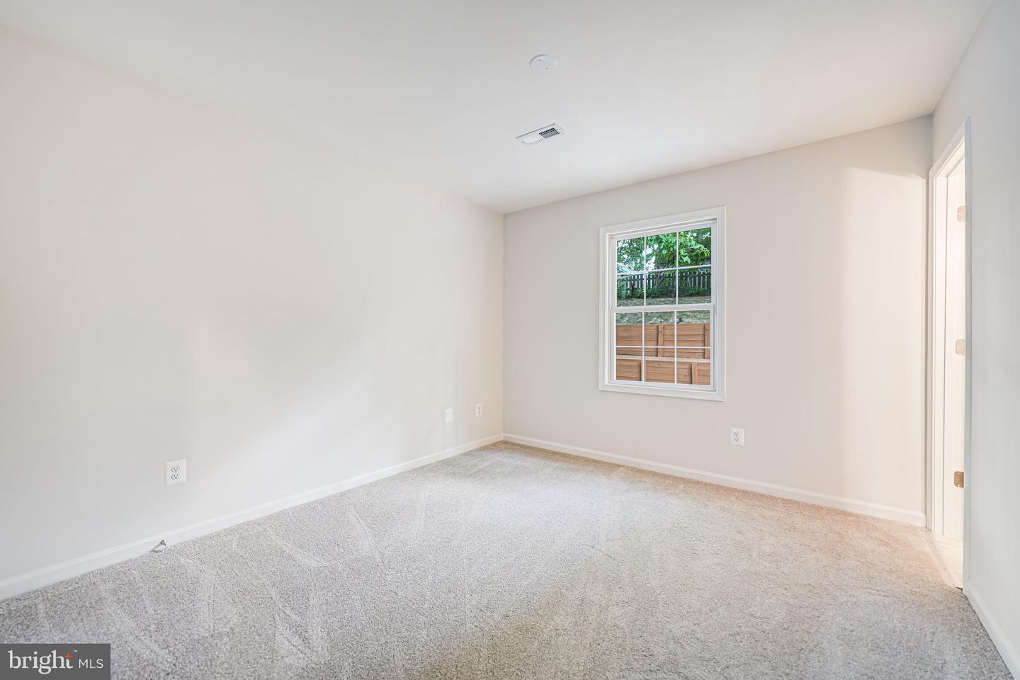 10 ROSEWOOD ST, FREDERICKSBURG, Virginia 22405, 3 Bedrooms Bedrooms, ,1 BathroomBathrooms,Residential,For sale,10 ROSEWOOD ST,VAST2038570 MLS # VAST2038570