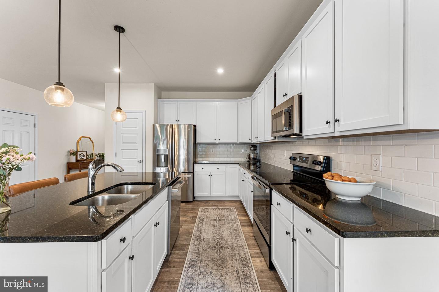 52 FAIRMONT PL, AYLETT, Virginia 23009, 5 Bedrooms Bedrooms, 8 Rooms Rooms,3 BathroomsBathrooms,Residential,For sale,52 FAIRMONT PL,VAKW2000236 MLS # VAKW2000236