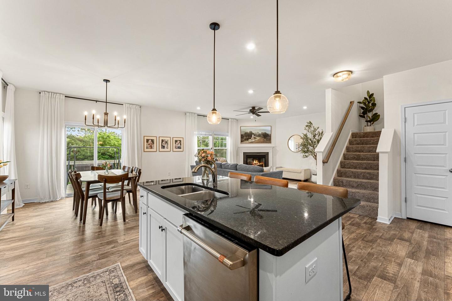 52 FAIRMONT PL, AYLETT, Virginia 23009, 5 Bedrooms Bedrooms, 8 Rooms Rooms,3 BathroomsBathrooms,Residential,For sale,52 FAIRMONT PL,VAKW2000236 MLS # VAKW2000236