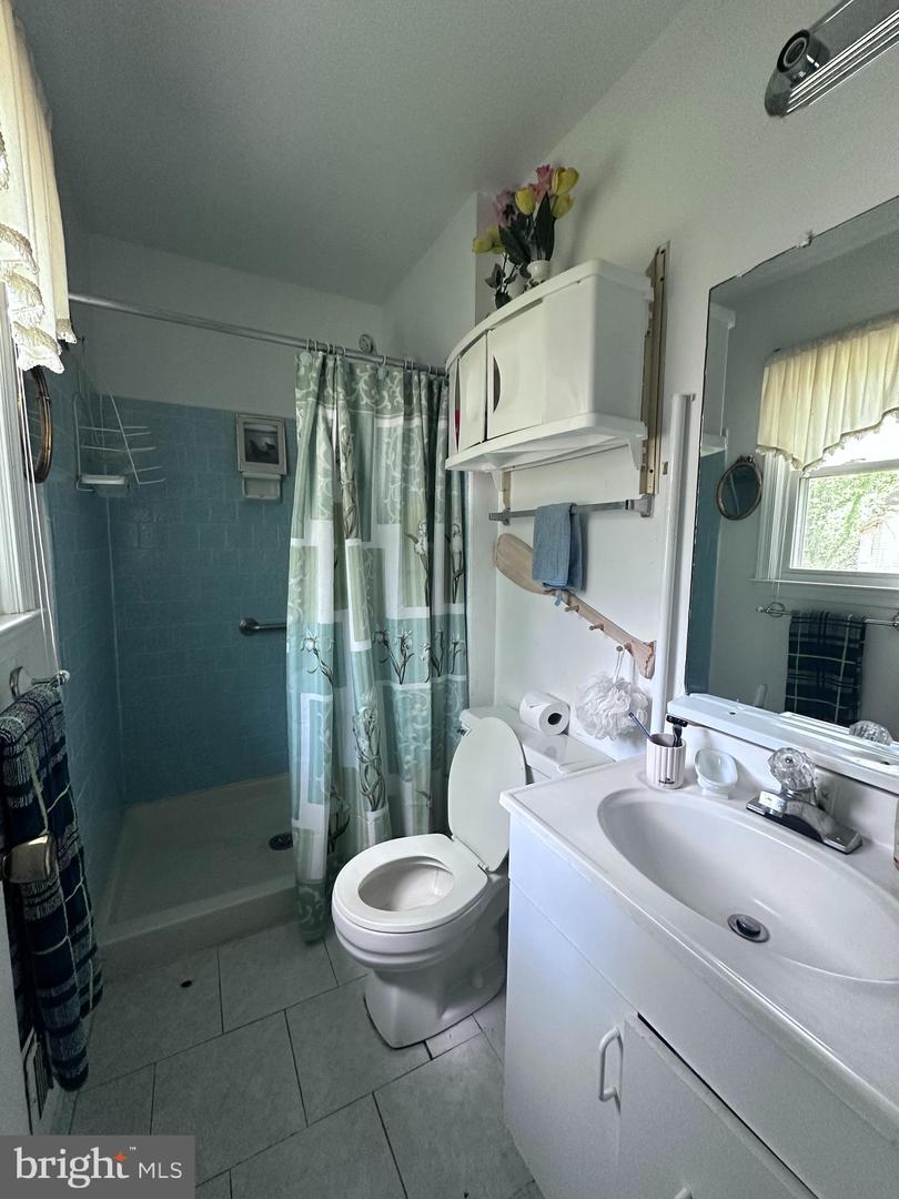 7124 WHETSTONE RD, ALEXANDRIA, Virginia 22306, 4 Bedrooms Bedrooms, 4 Rooms Rooms,2 BathroomsBathrooms,Residential,For sale,7124 WHETSTONE RD,VAFX2238850 MLS # VAFX2238850