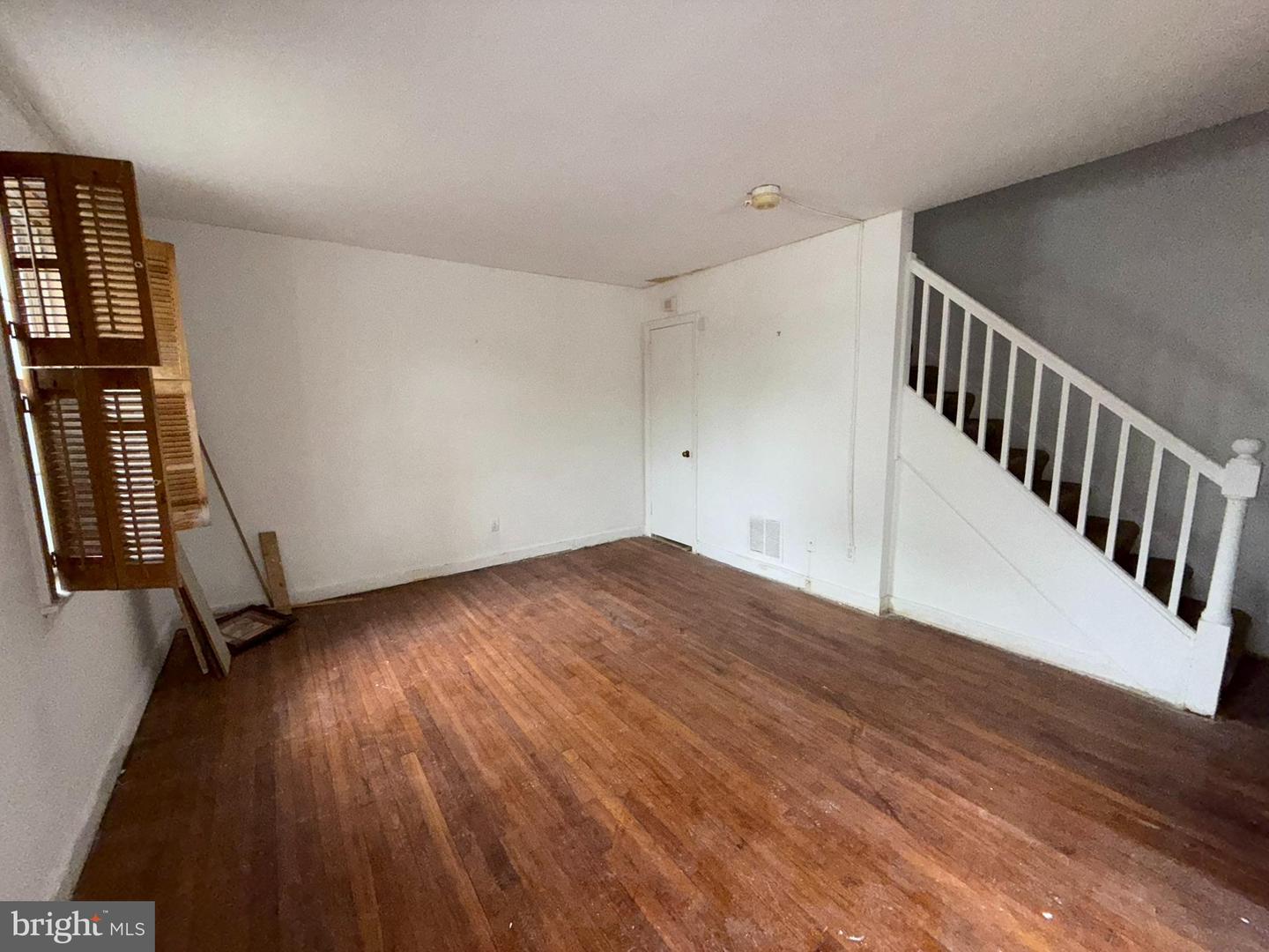 3916 SOUTHERN AVE SE, WASHINGTON, District Of Columbia 20020, 2 Bedrooms Bedrooms, ,1 BathroomBathrooms,Residential,For sale,3916 SOUTHERN AVE SE,DCDC2199200 MLS # DCDC2199200